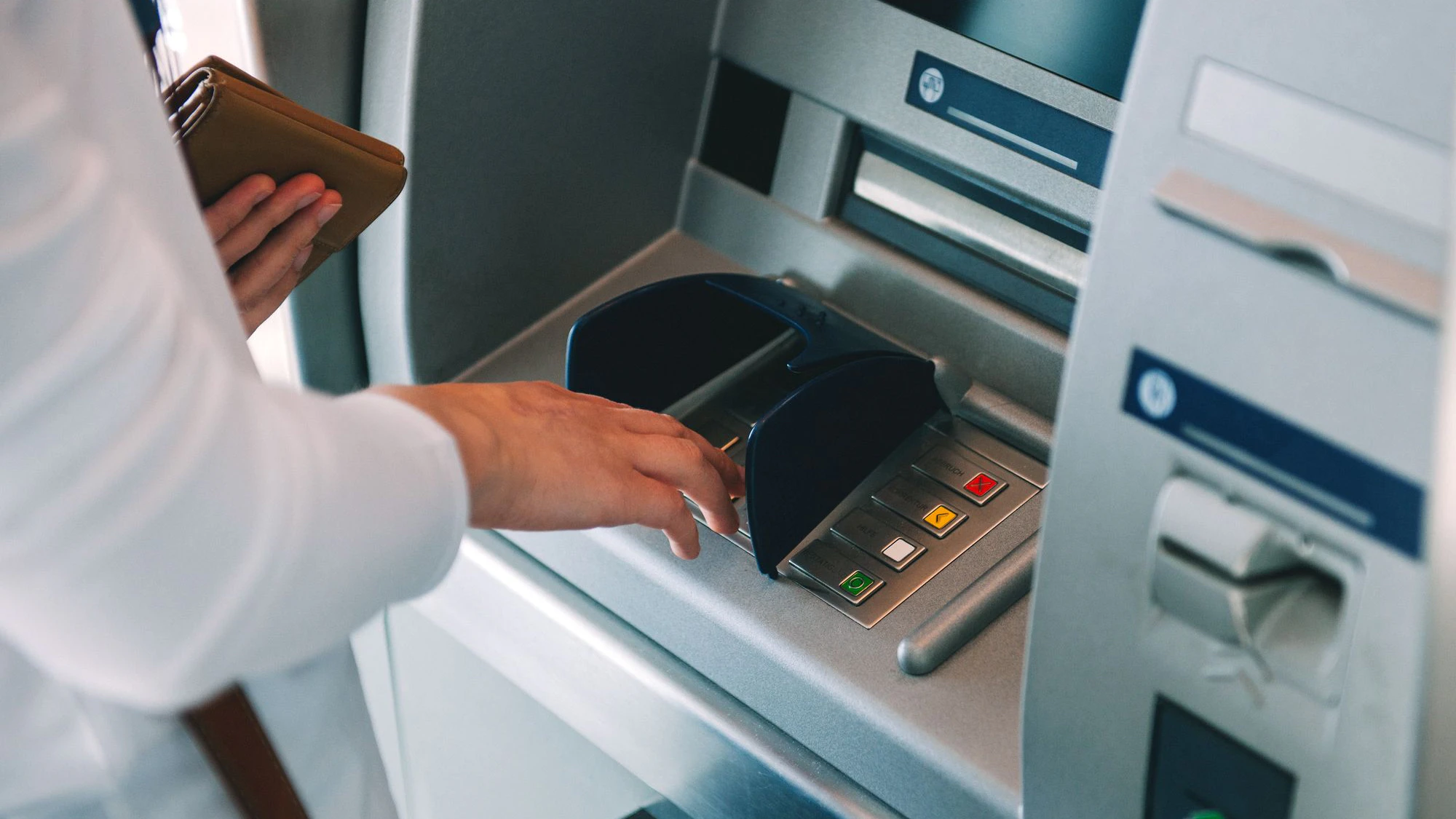 Heute.at - Frau macht Fehler bei Bankomat und verliert 400 Euro