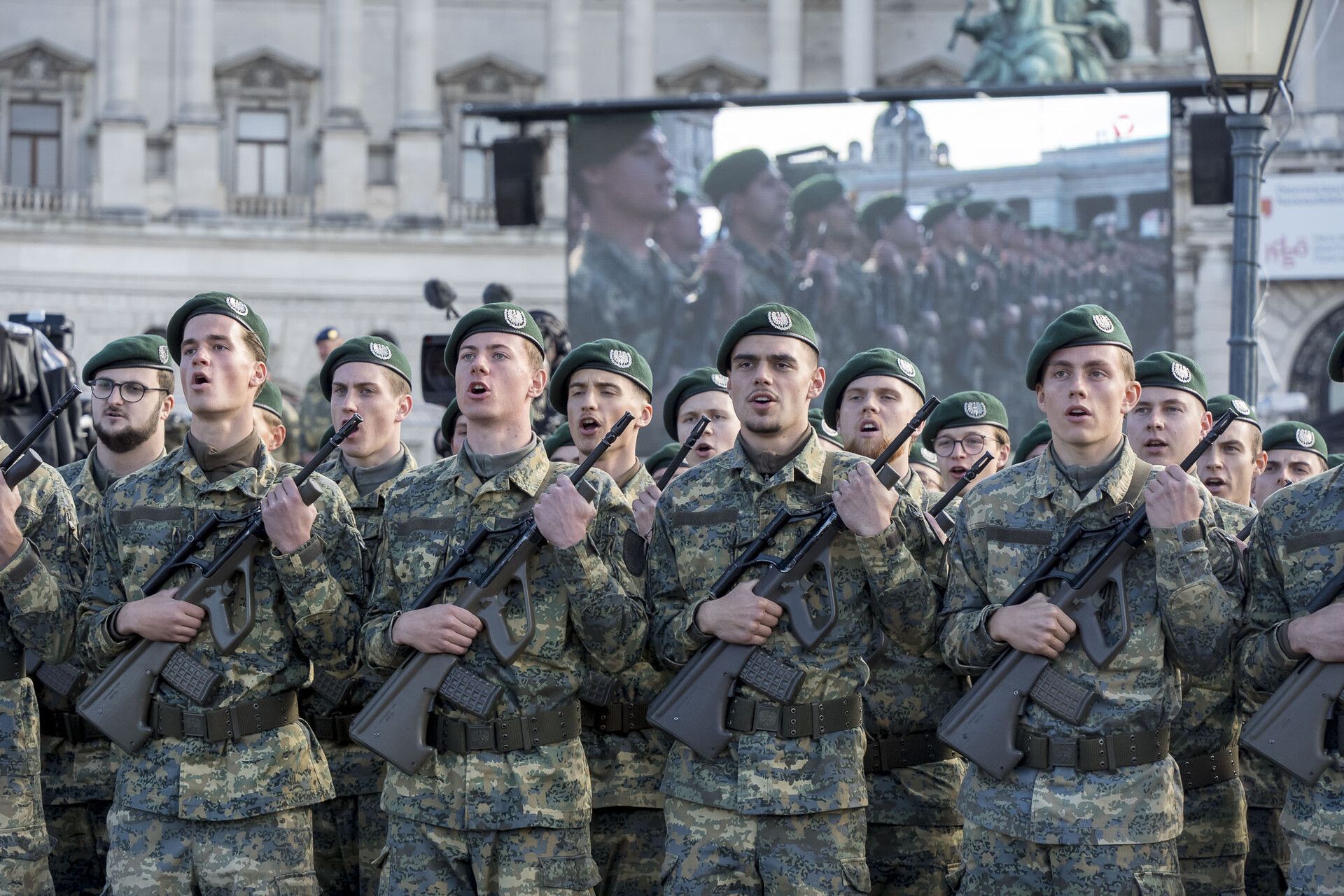Schon am Montag könnte das neue Grundwehrdienst-Modell für Österreich vorgestellt werden. 
