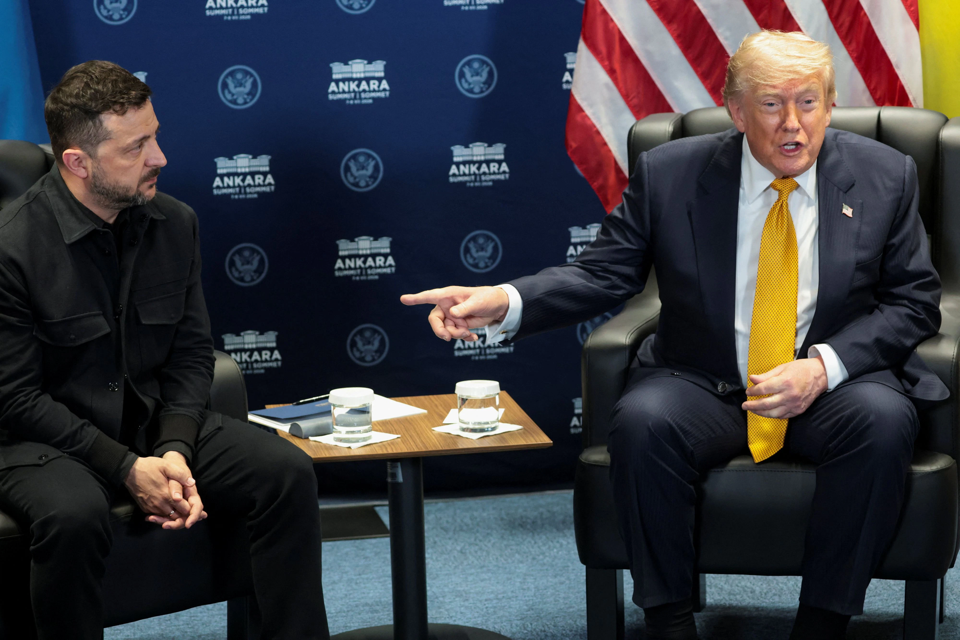 Donald Trump und der ukrainische Präsident Wolodymyr Selenskyj beim jüngsten NATO-Treffen Anfang Juli in Ankara