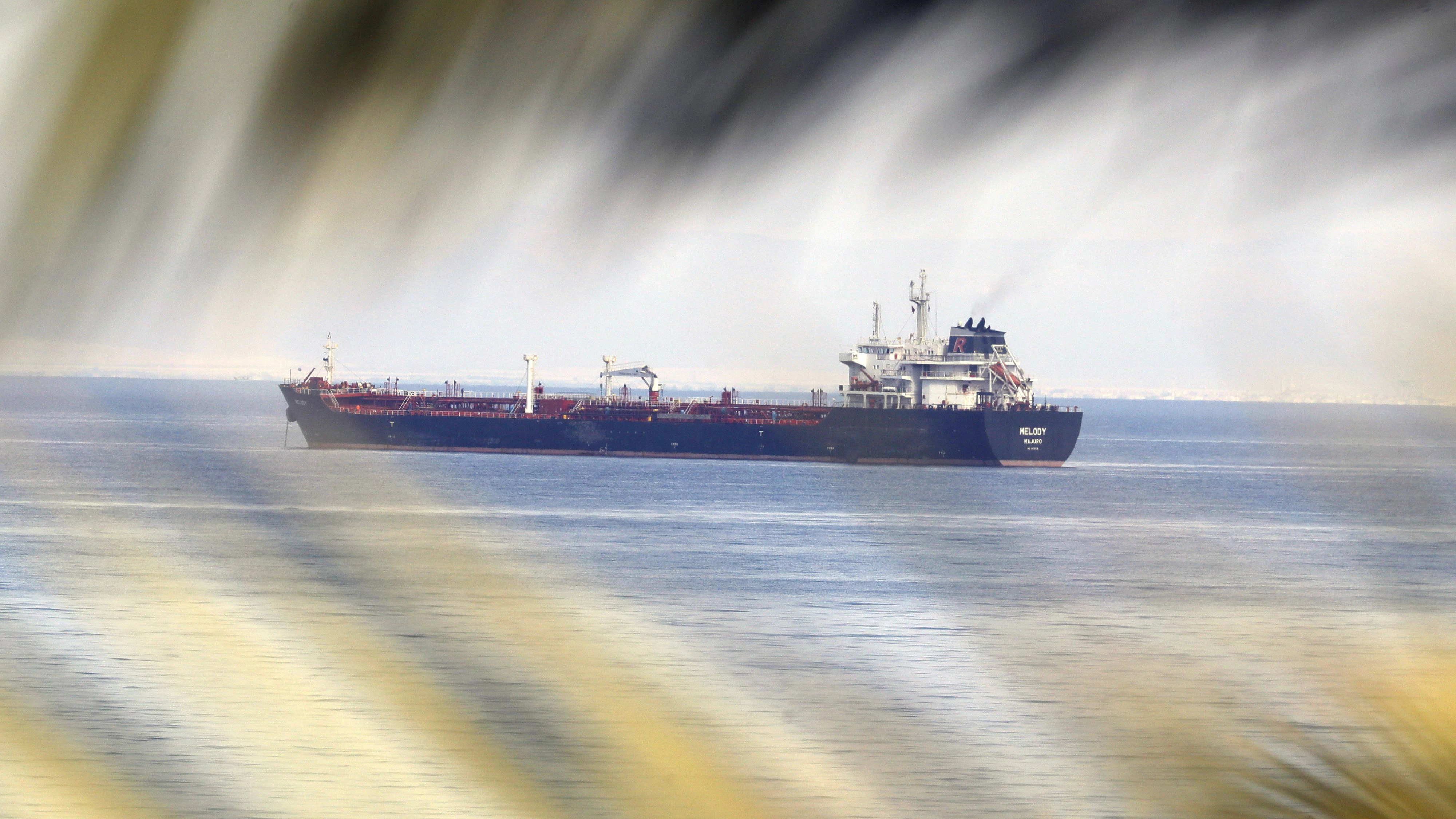 Heute.at - Huthi-Miliz greift erneut Öltanker im Roten Meer an