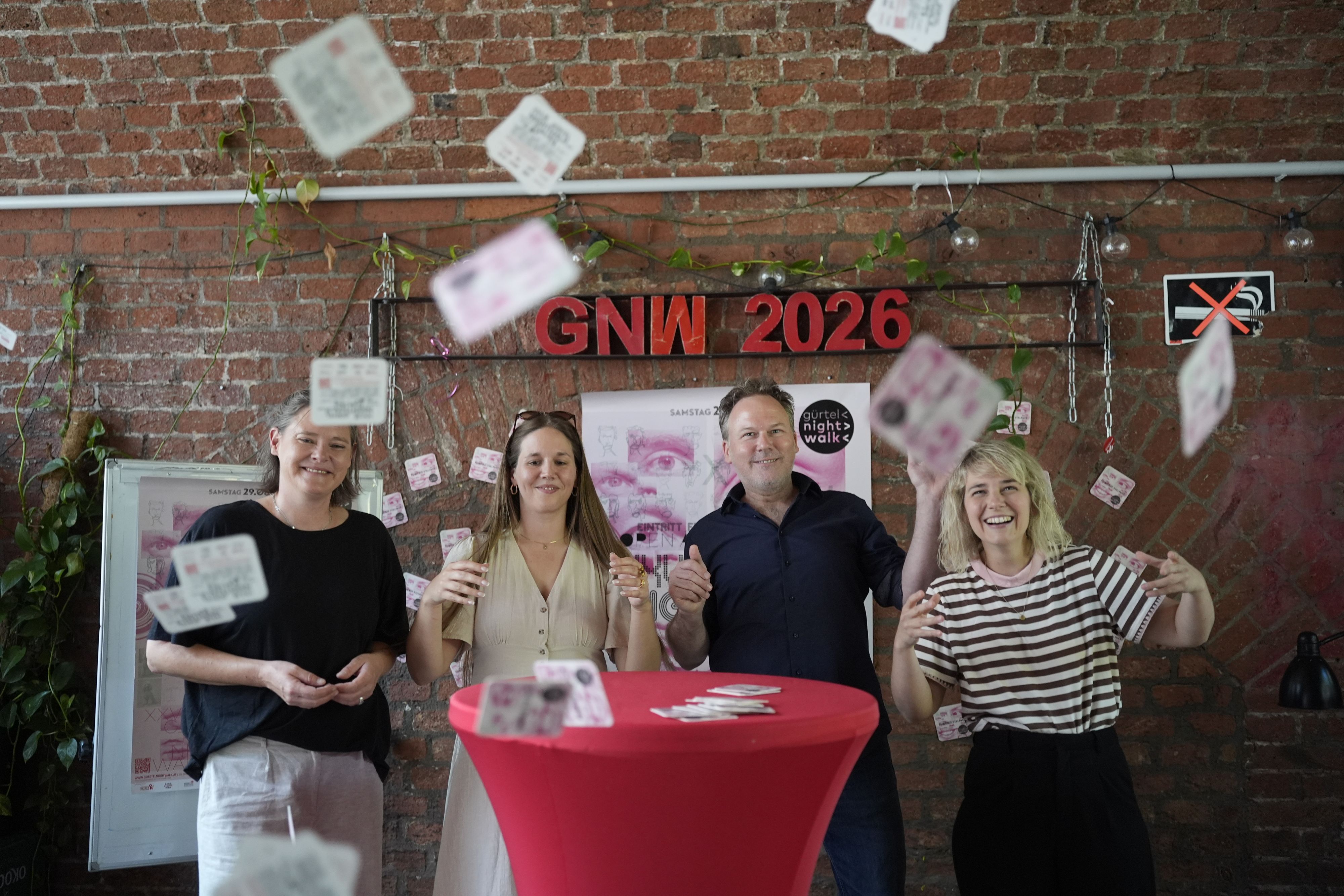Gemeinderätin Stefanie Vasold, Christina Steckbauer, Klubobfrau der SPÖ Hernals, Bezirksvorsteherin von Ottakring Stefanie Lamp und 