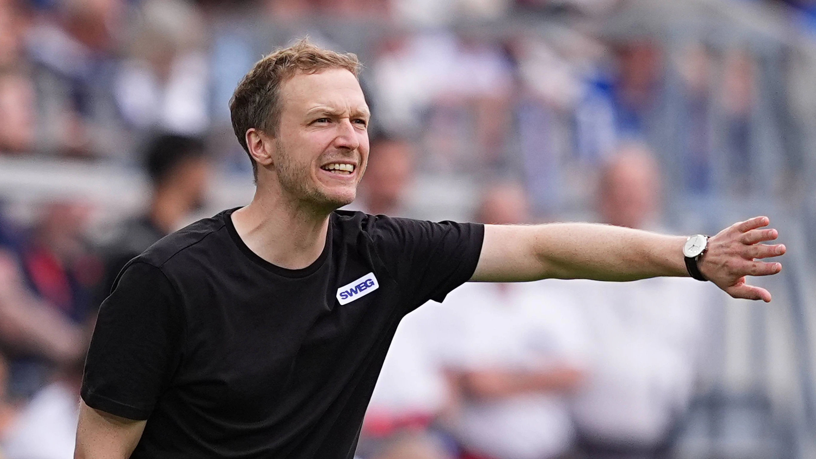 Heute.at - Ex-Ried-Coach lässt seine Fans nicht mehr zum Training