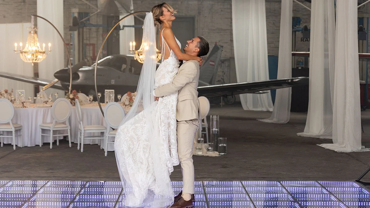 Seit 2024 ist Hagelmüller vollberuflich als Hochzeitsplanerin tätig.