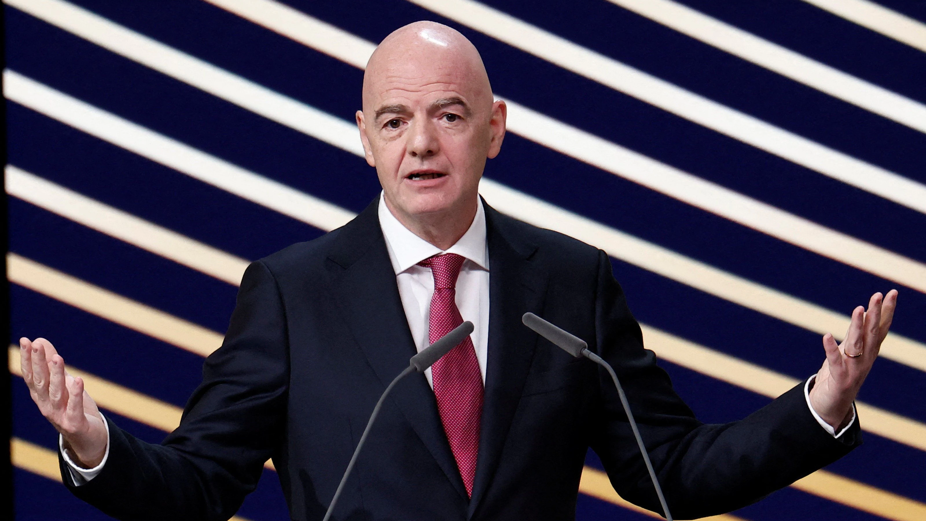 Heute.at - Verband unterstützt Infantino bei WM-Verkauf