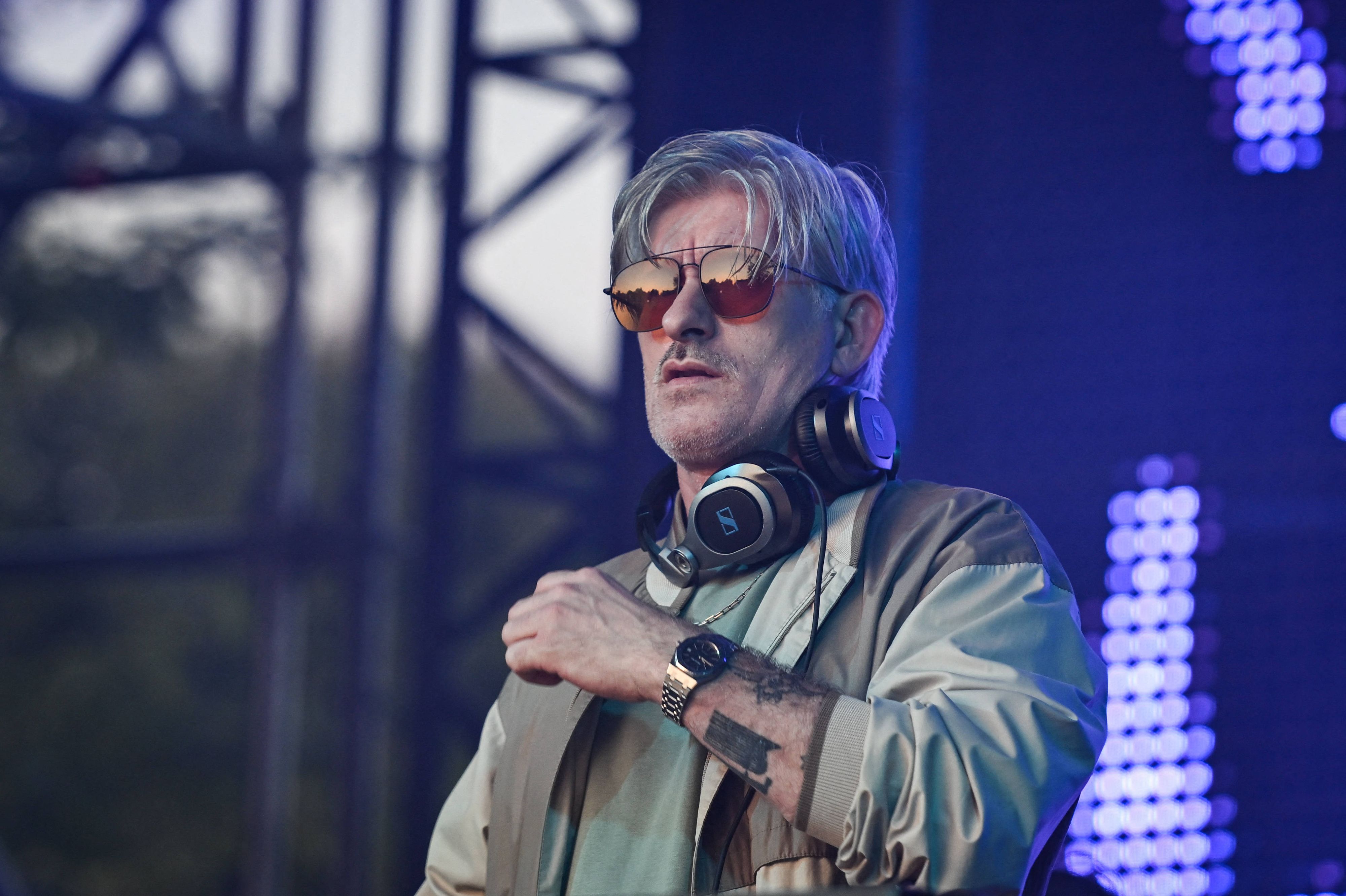 Kavinsky ist tot.