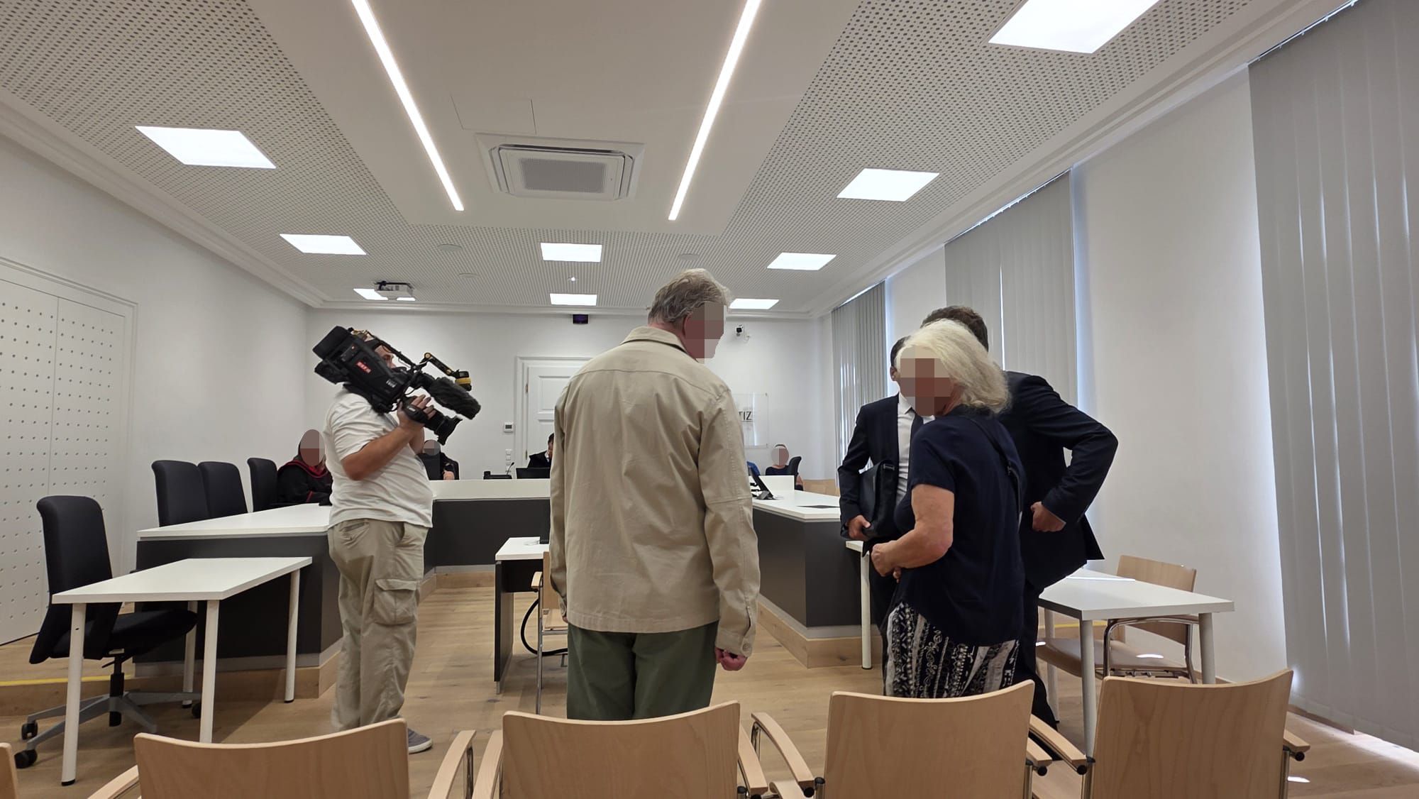 Sohn (55) und Tochter (72) mussten sich am Mittwoch in Linz vor Gericht verantworten.