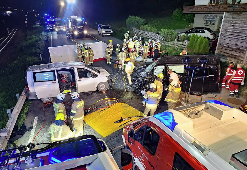 Bei dem Unfall kam eine Person ums Leben.