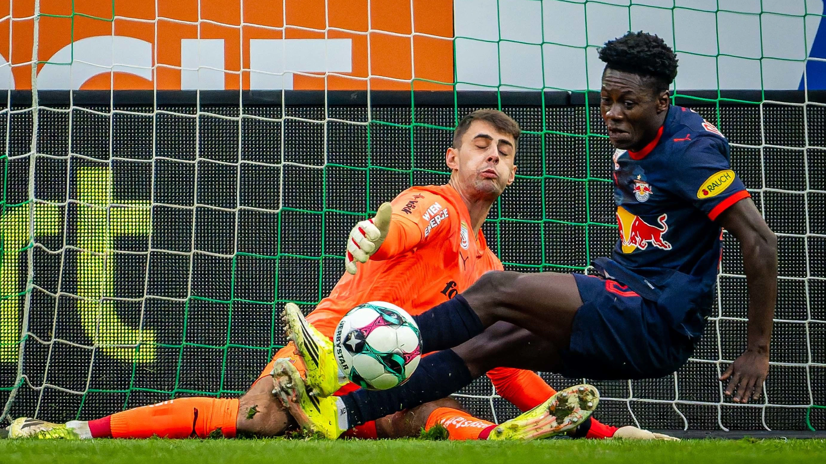 Heute.at - Salzburg macht dicht! Star-Stürmer darf nicht wechseln