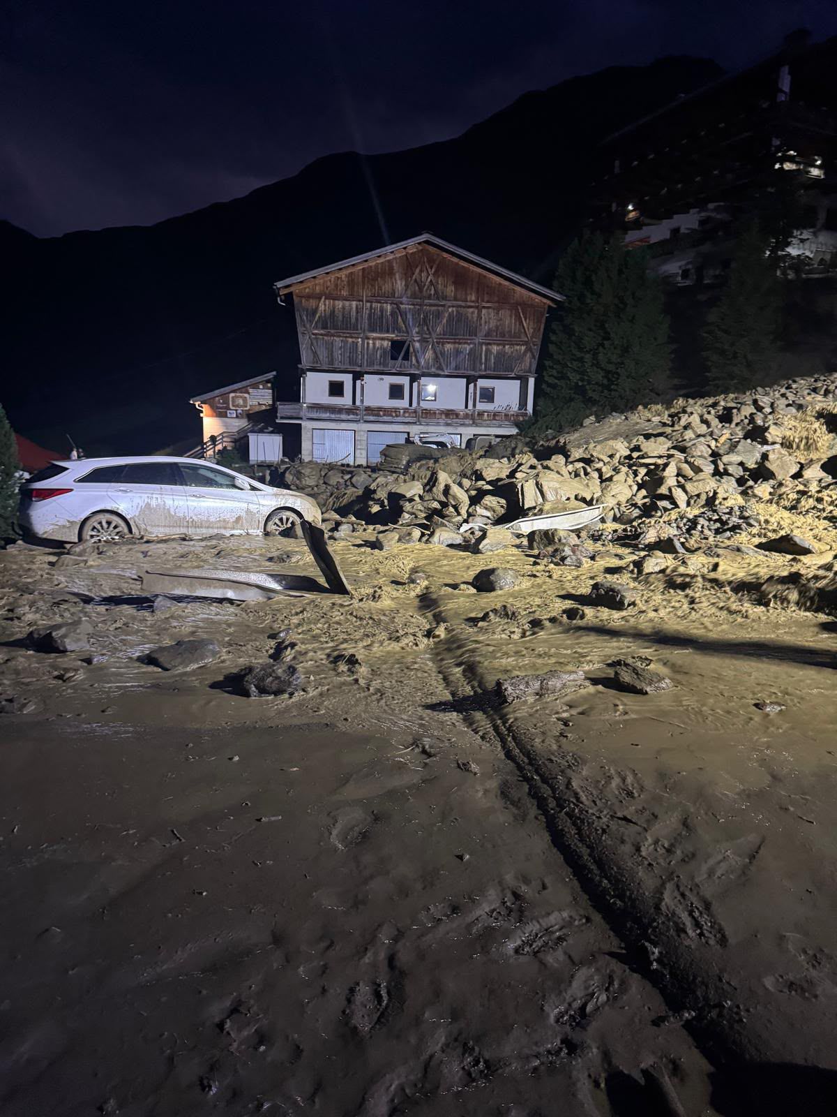 Heute.at - Katastrophenalarm! Totaler Unwetter-Wahnsinn in Tirol
