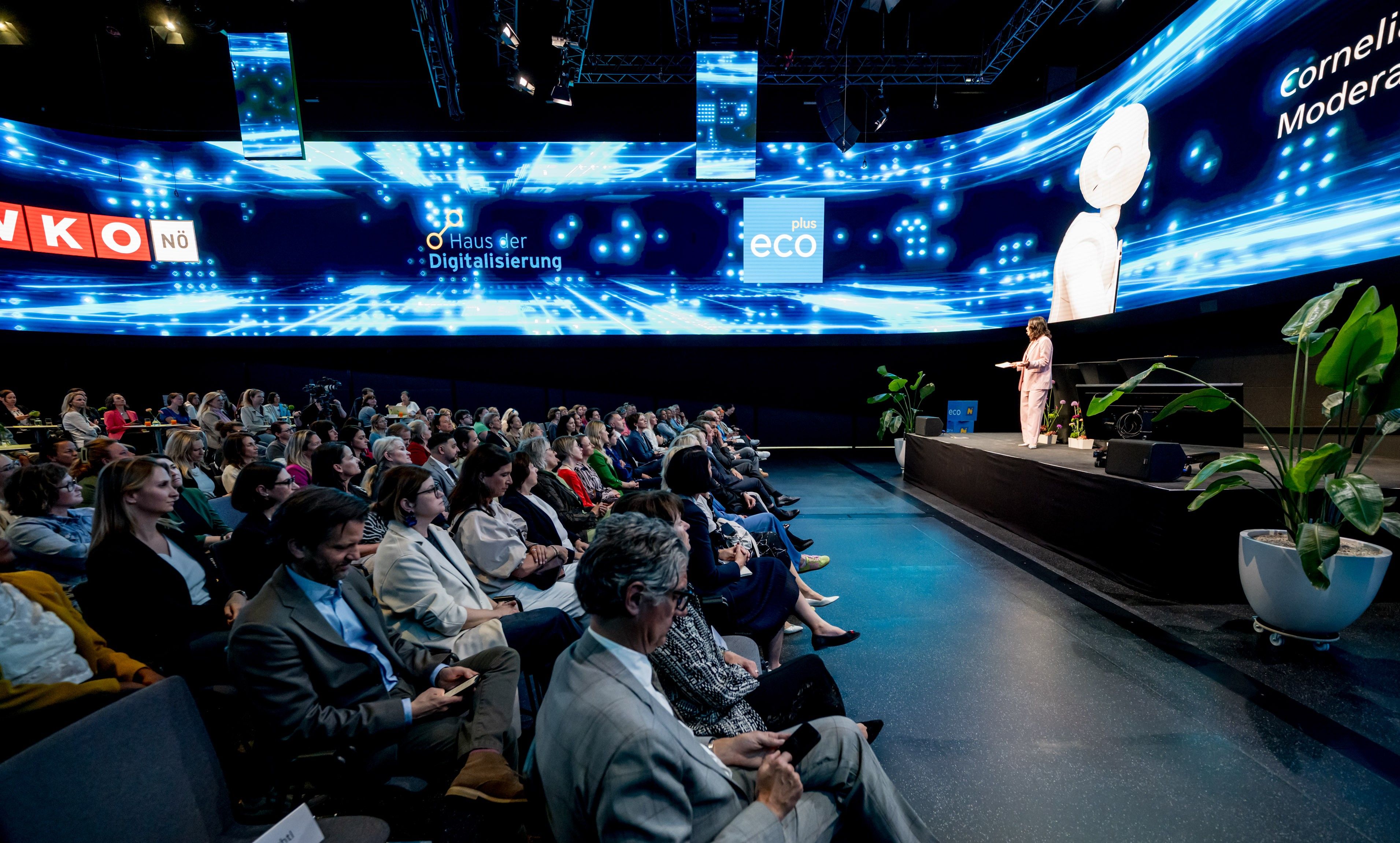 Das Haus der Digitalisierung verzeichnete über 14.000 Besuche und Teilnahmen im ersten Halbjahr 2026.