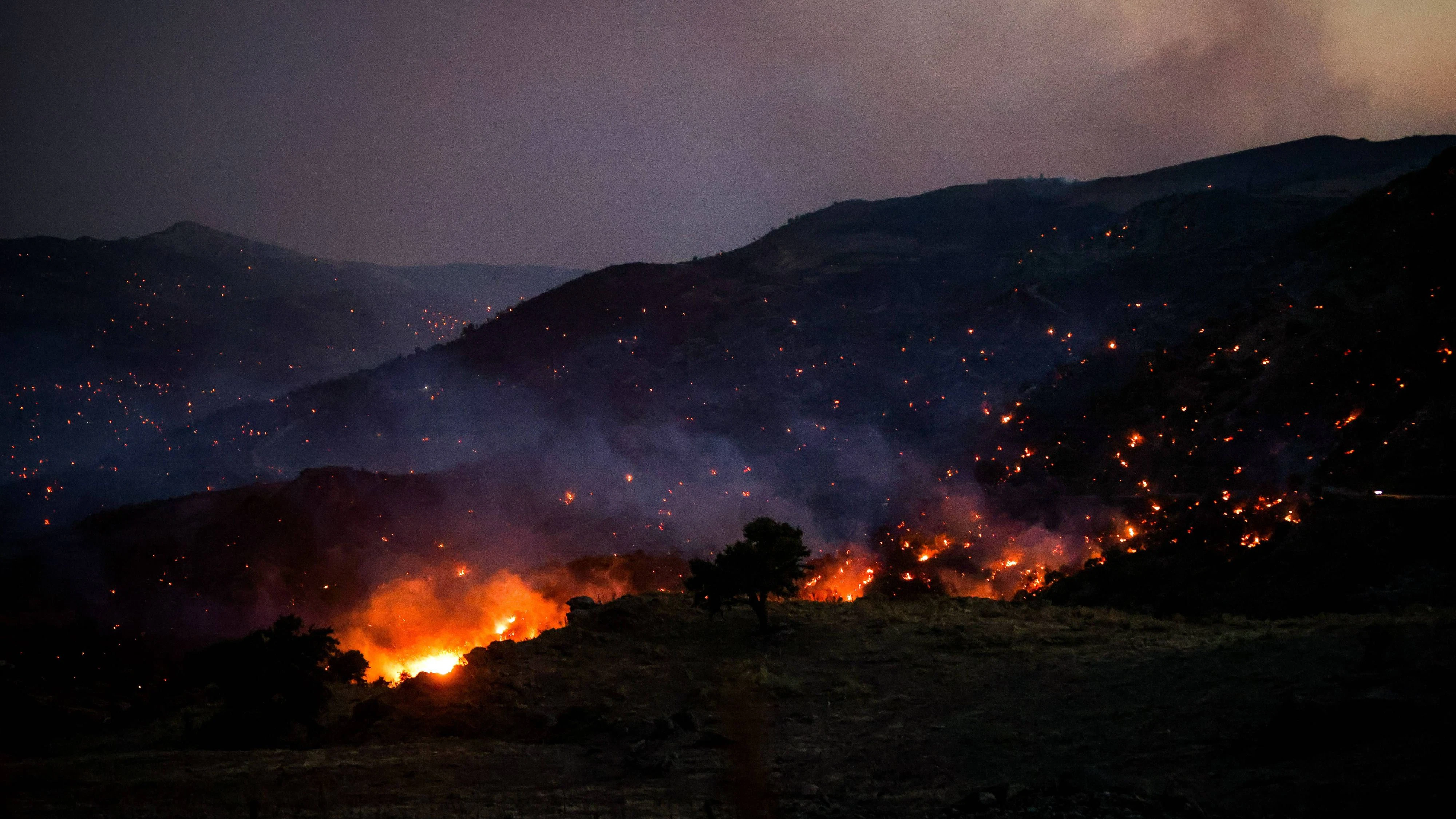 Heute.at - Waldbrand auf Kreta: Schon 8.000 Menschen evakuiert