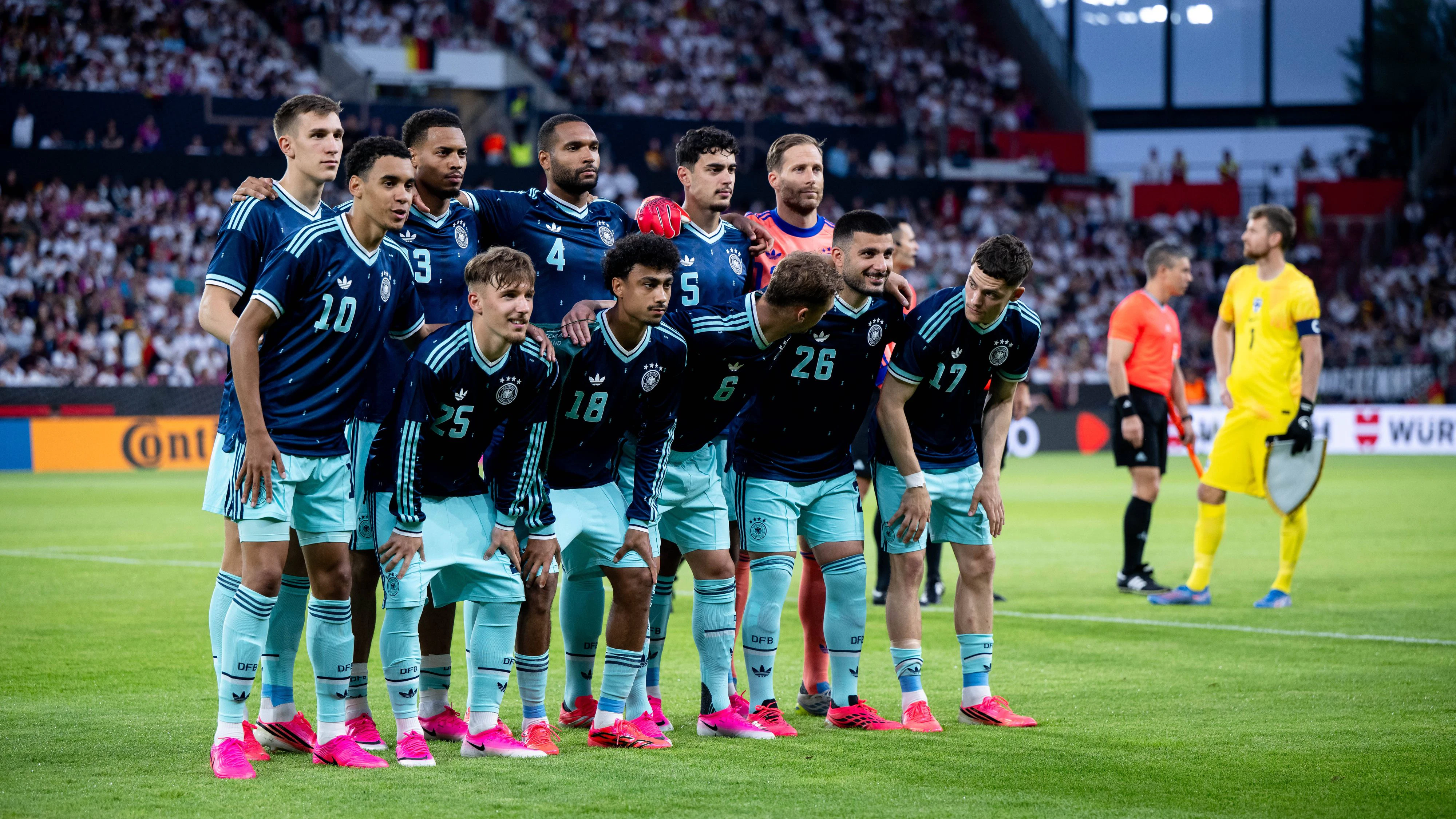 Heute.at - Pinke Schuhe bei WM – Adidas-Boss entschuldigt sich