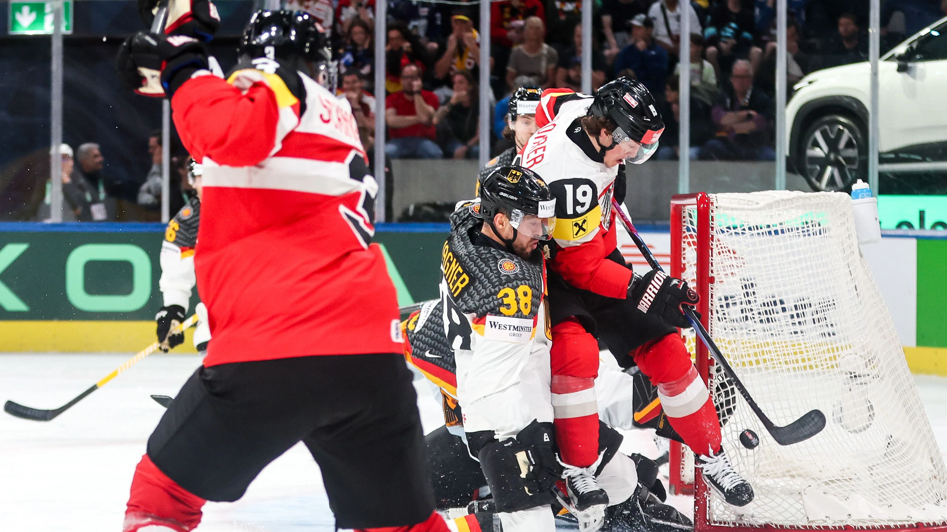 Heute.at - Eishockey-Verband sperrt Russen und Belarus weiter aus