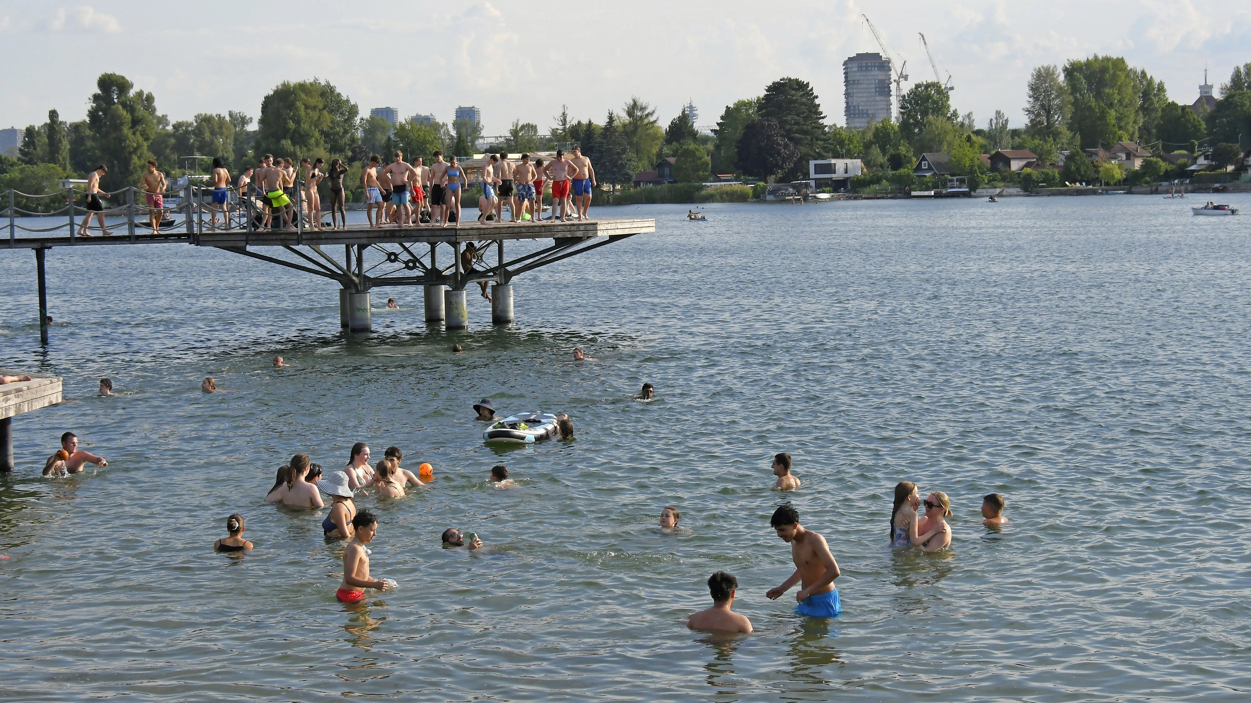 Heute.at - Zu viel Urin! Stadt Wien warnt jetzt alle Badegäste