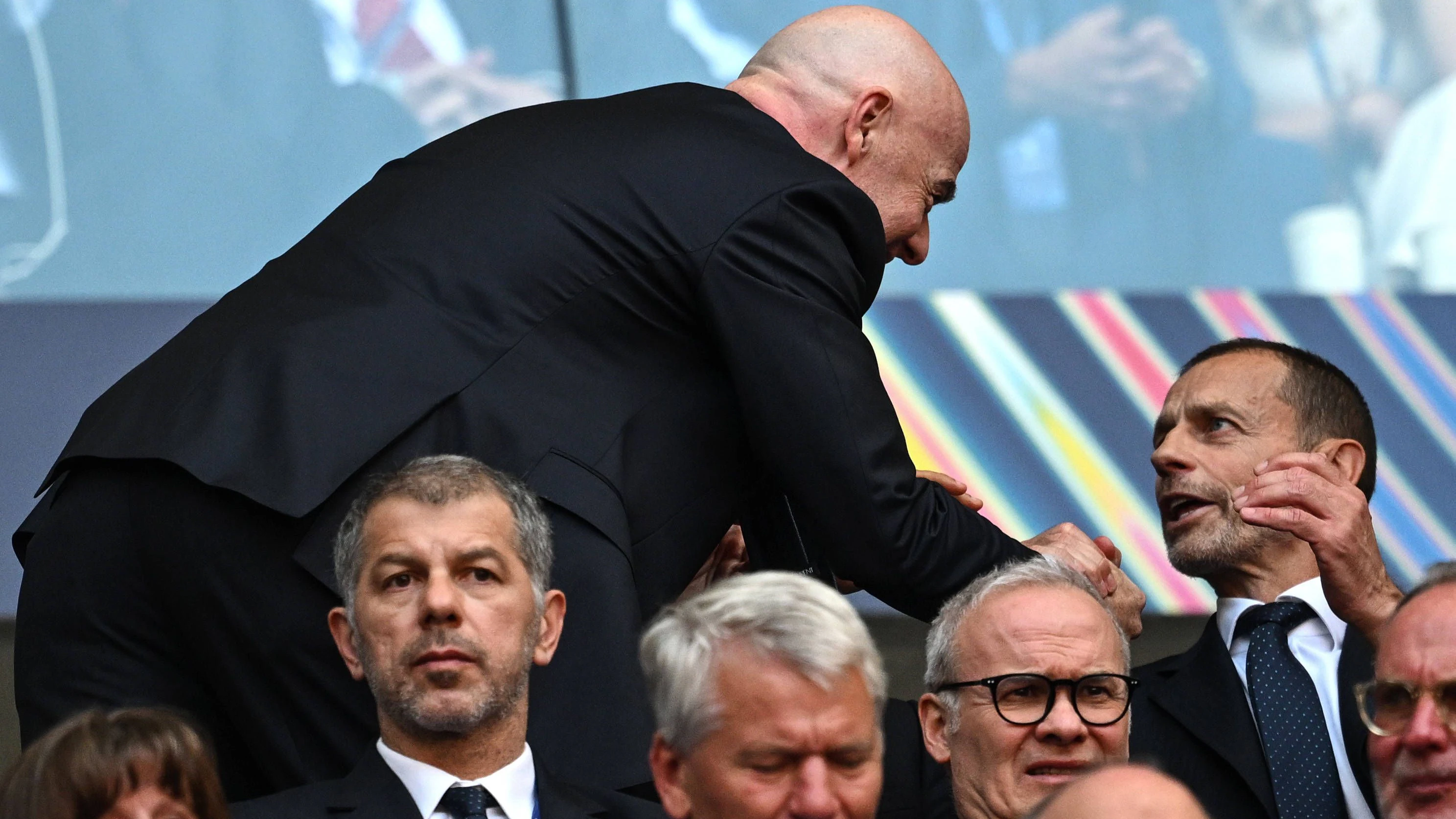 Heute.at - Fußball-Knall! Uefa-Länder wollen WM boykottieren