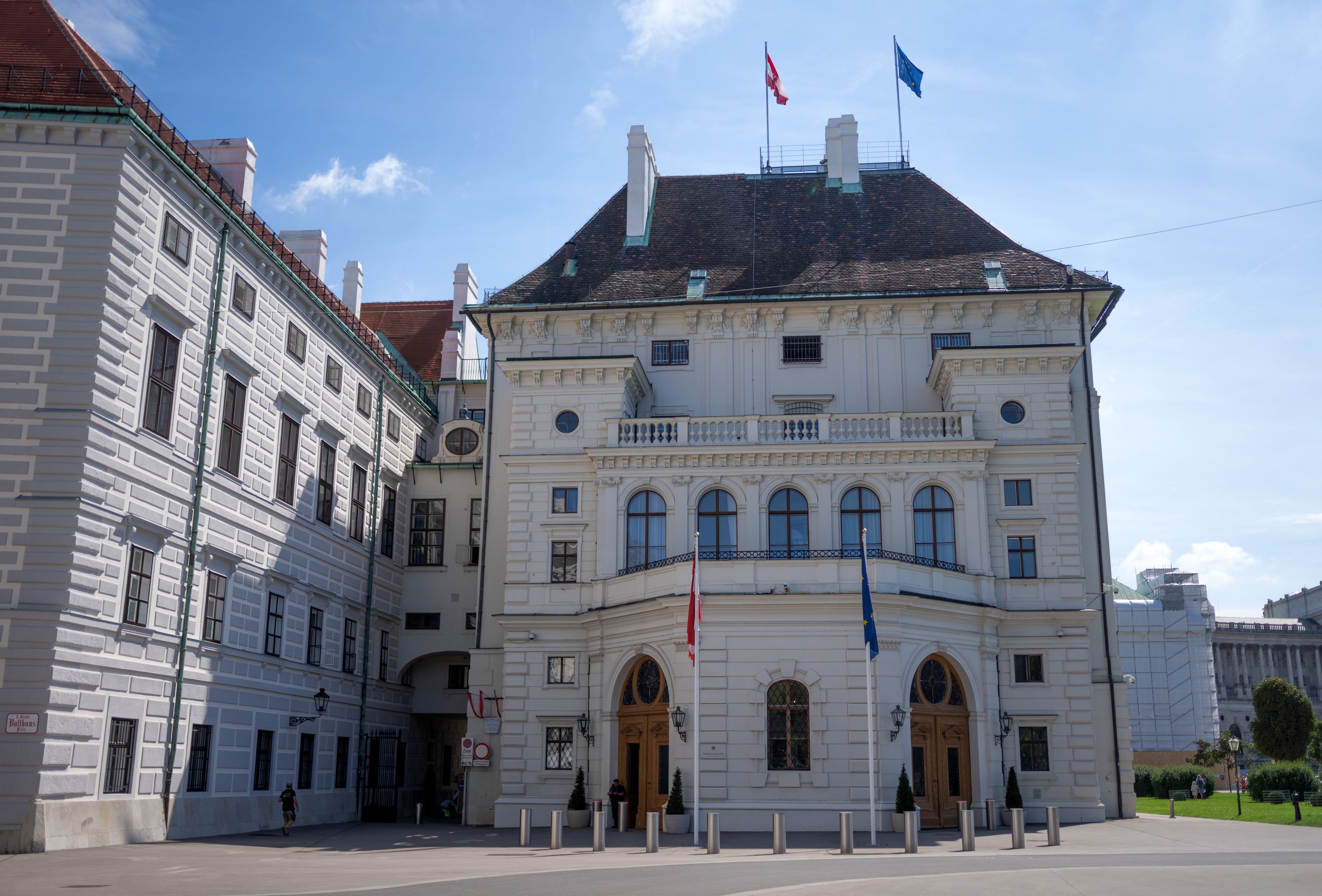 Ein Bild der Präsidentschaftskanzlei von außen. 