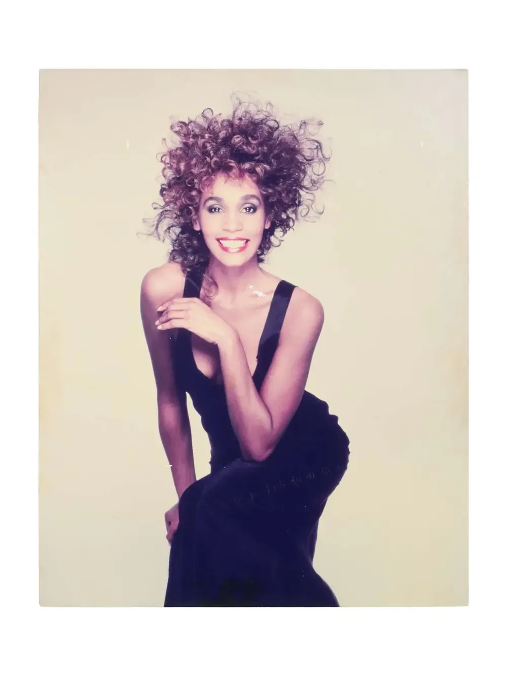 14 Jahre nach ihrem Tod werden persönliche Erinnerungsstücke von Whitney Houston für den guten Zweck versteigert.