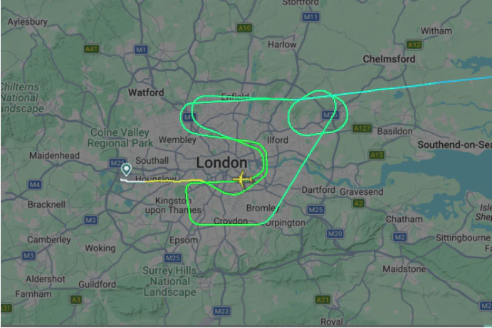 Die Flugbewegung von BA Flug 919 am 6. Juli 2026 beim Anflug auf Heathrow laut dem Portal Flighradar 24