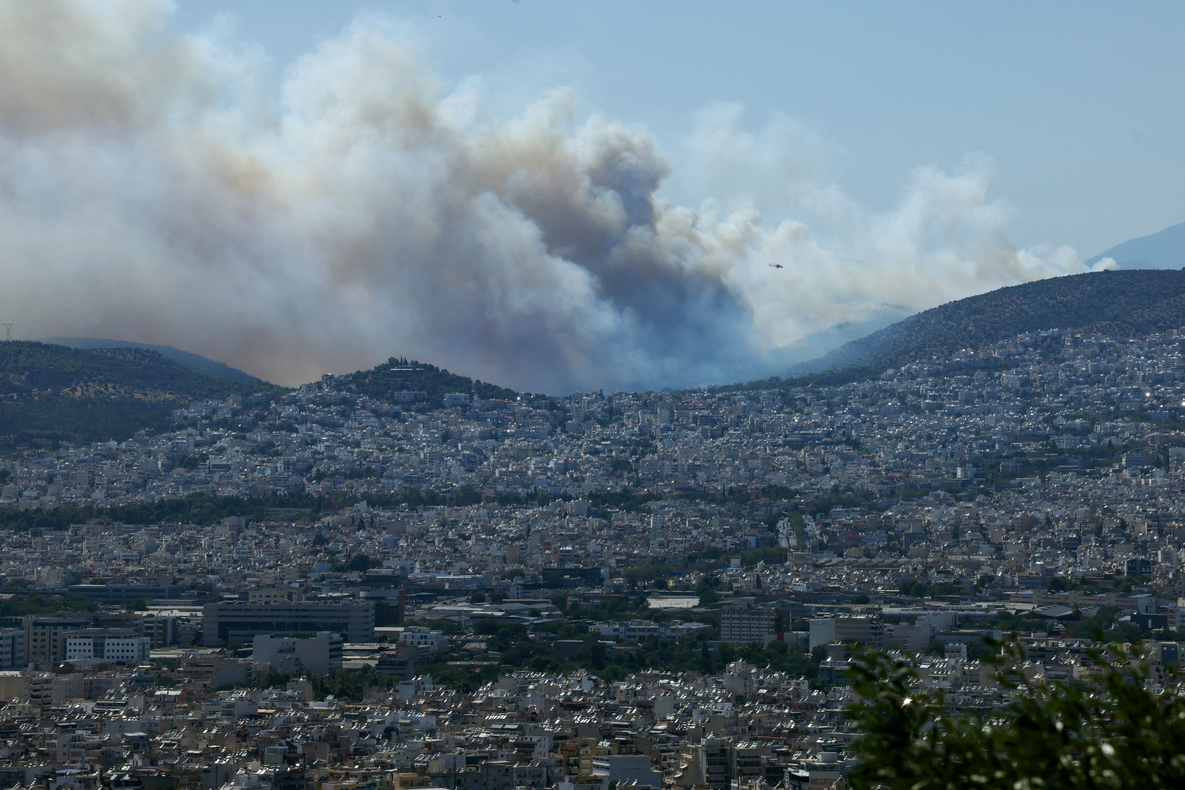 Heute.at - Feuer vor Athen – Behörden schicken Evakuierungswarnung
