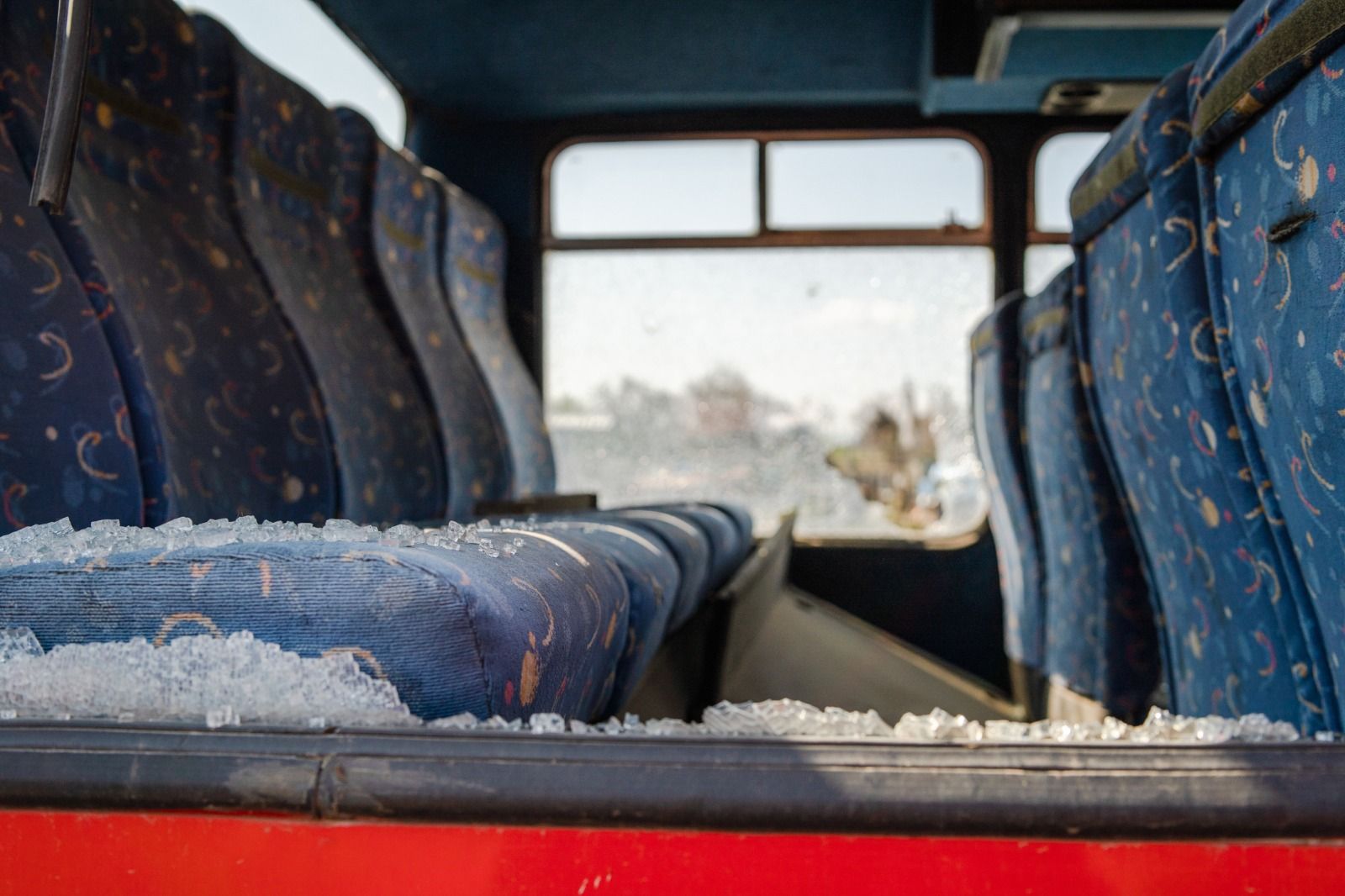 Heute.at - Lastwagen fuhr in Landbus – zwei Fahrgäste verletzt