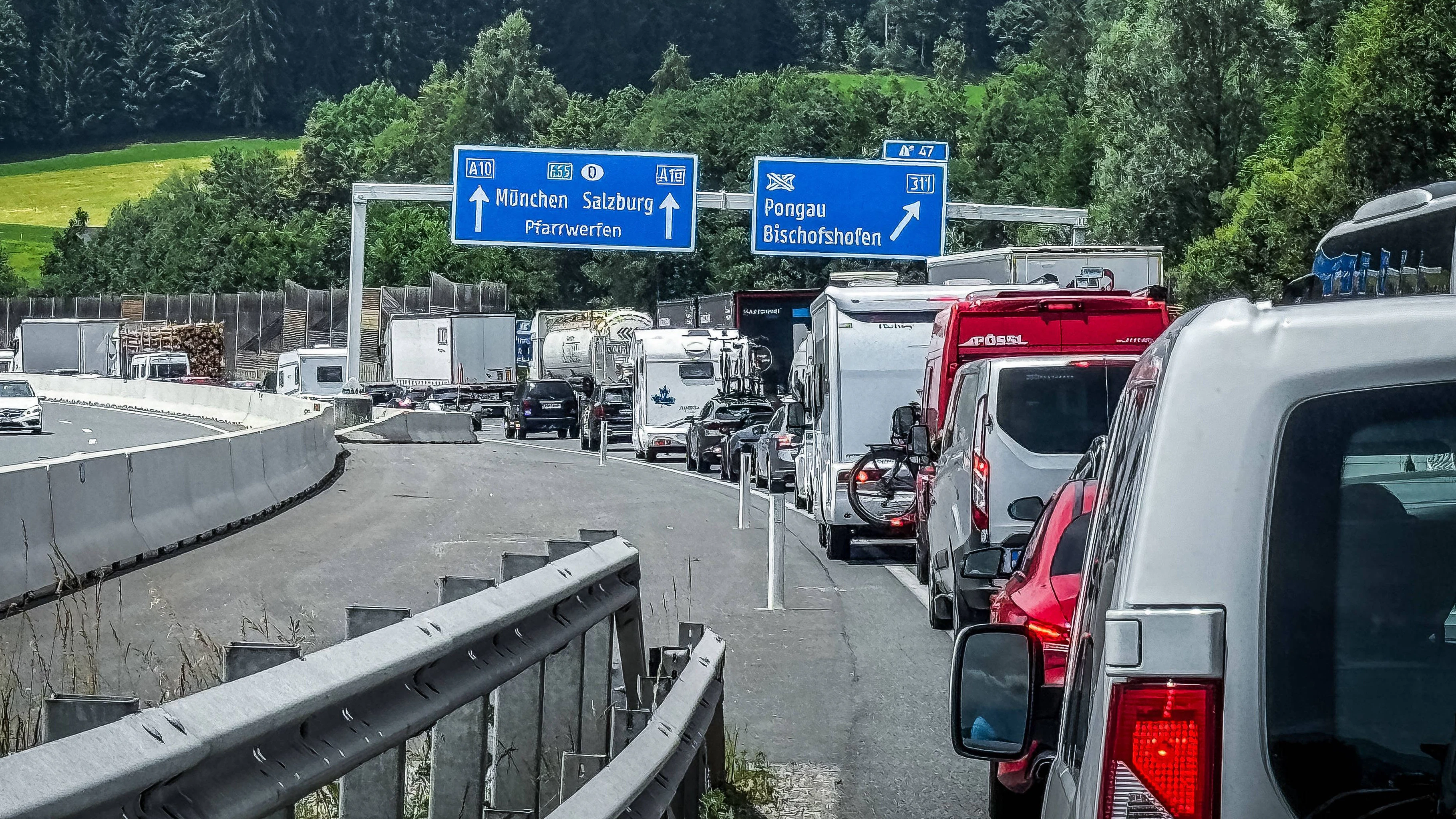 Heute.at - A1, A2, A9, A10, A11, A12 – Stau-Alarm in Österreich
