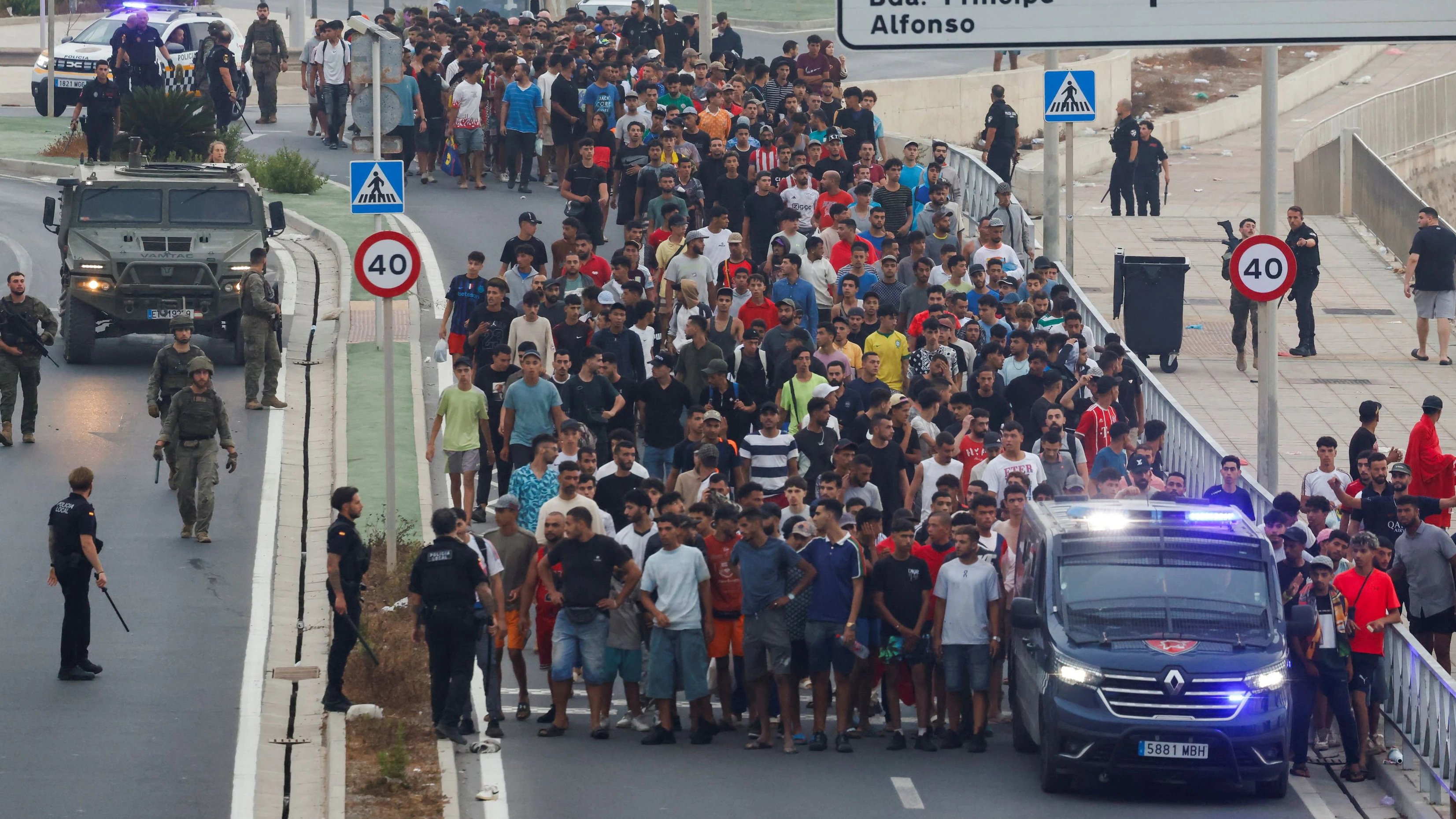 Heute.at - Überraschende Wende nach Migranten-Massensturm auf Ceuta