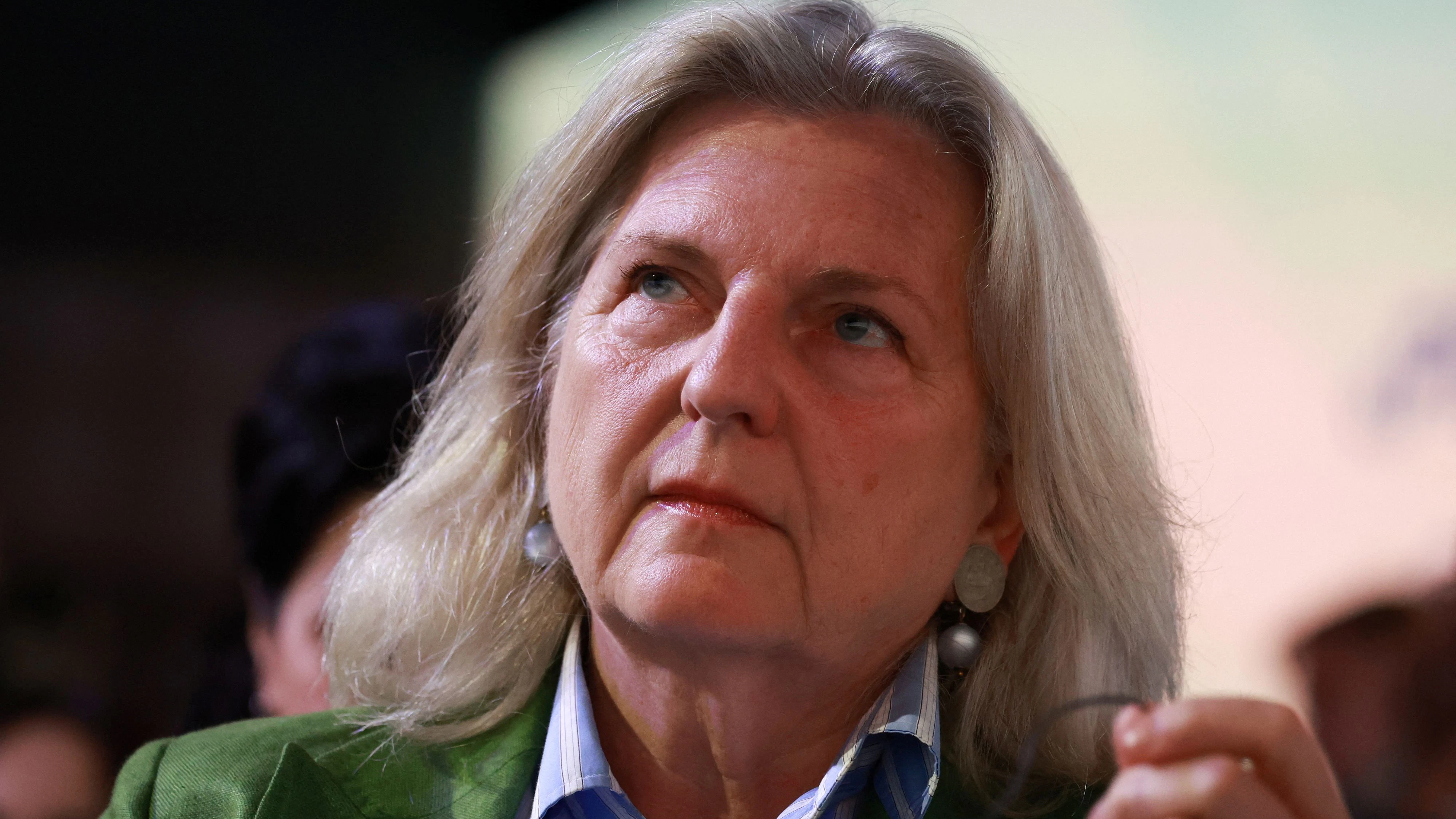 Heute.at - Rätsel um Kneissl! Ex-Ministerin beendet Telegram-Kanal