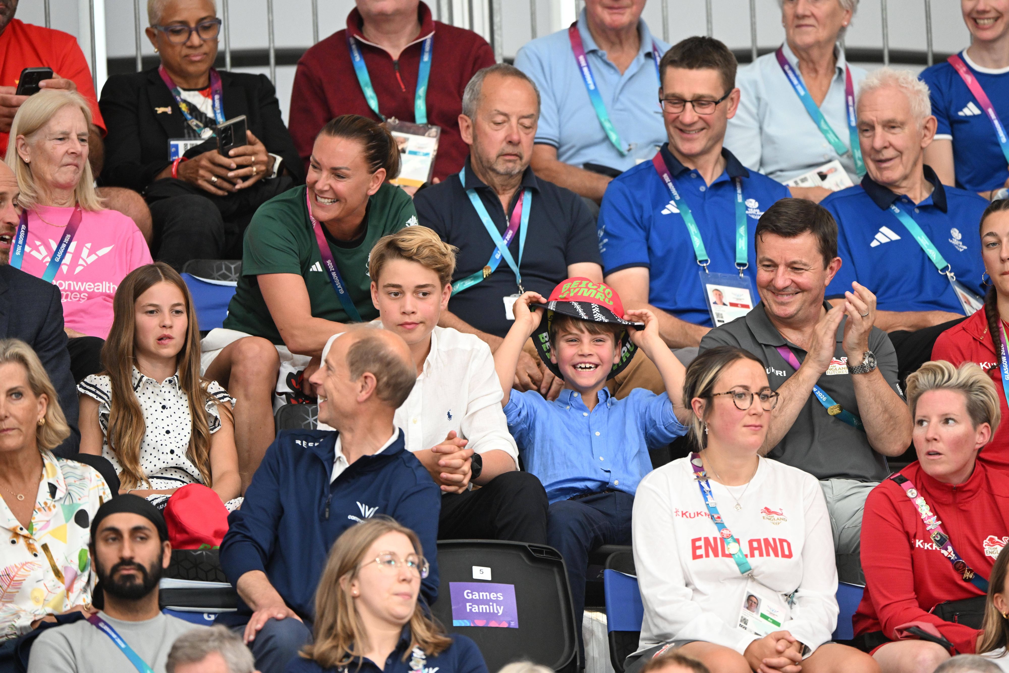 Prinz George (GB), Prinzessin Charlotte (GB), Prinz Louis (GB), Prinz Edward (GB), beim Besuch der Wettbewerbe im Bahnradsport im Sir Chris Hoy Velodrome im Rahmen der Commonwealth Games 2026.