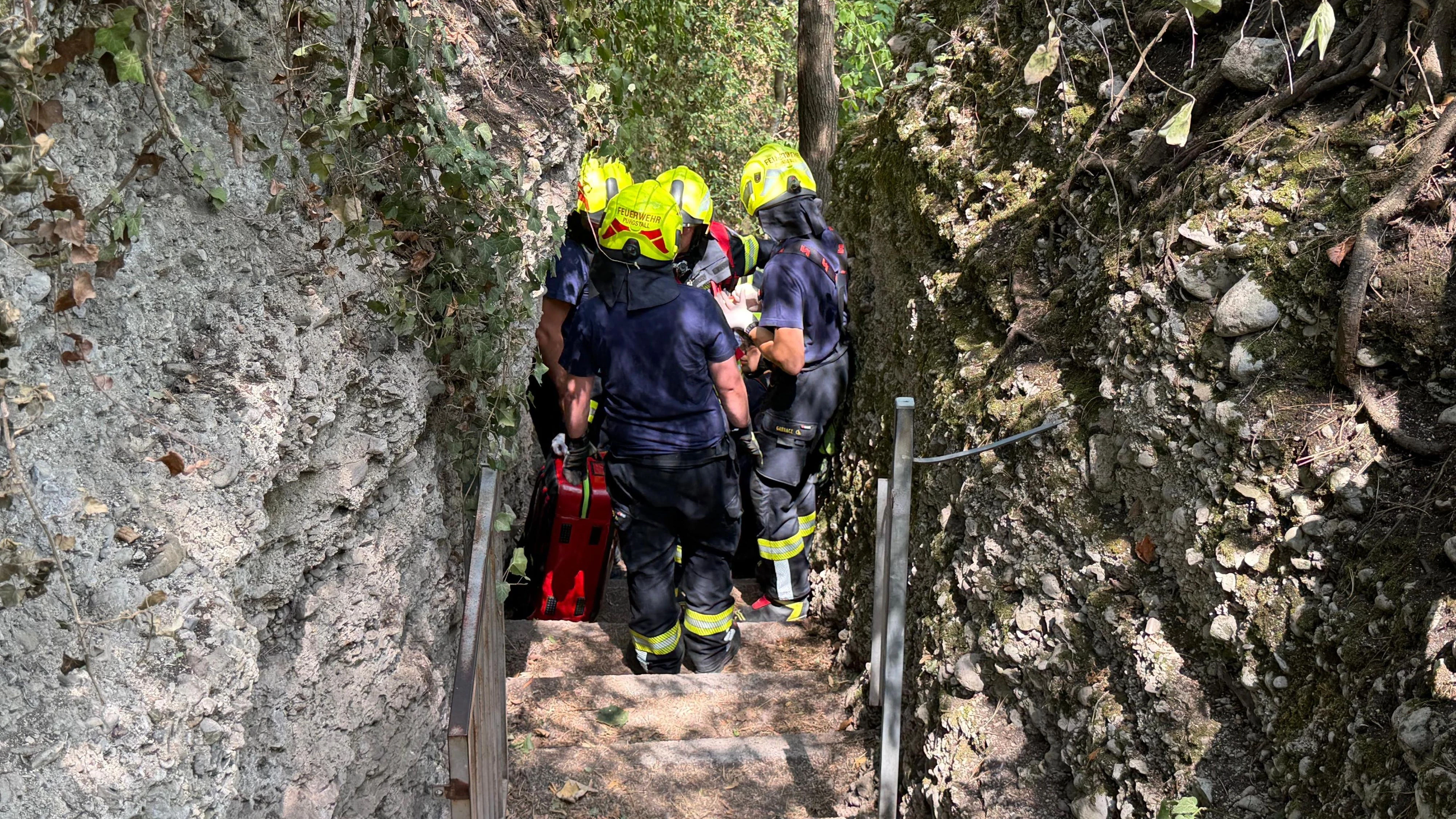 Heute.at - Unwegsames Gelände – Rettung in der Erlaufschlucht