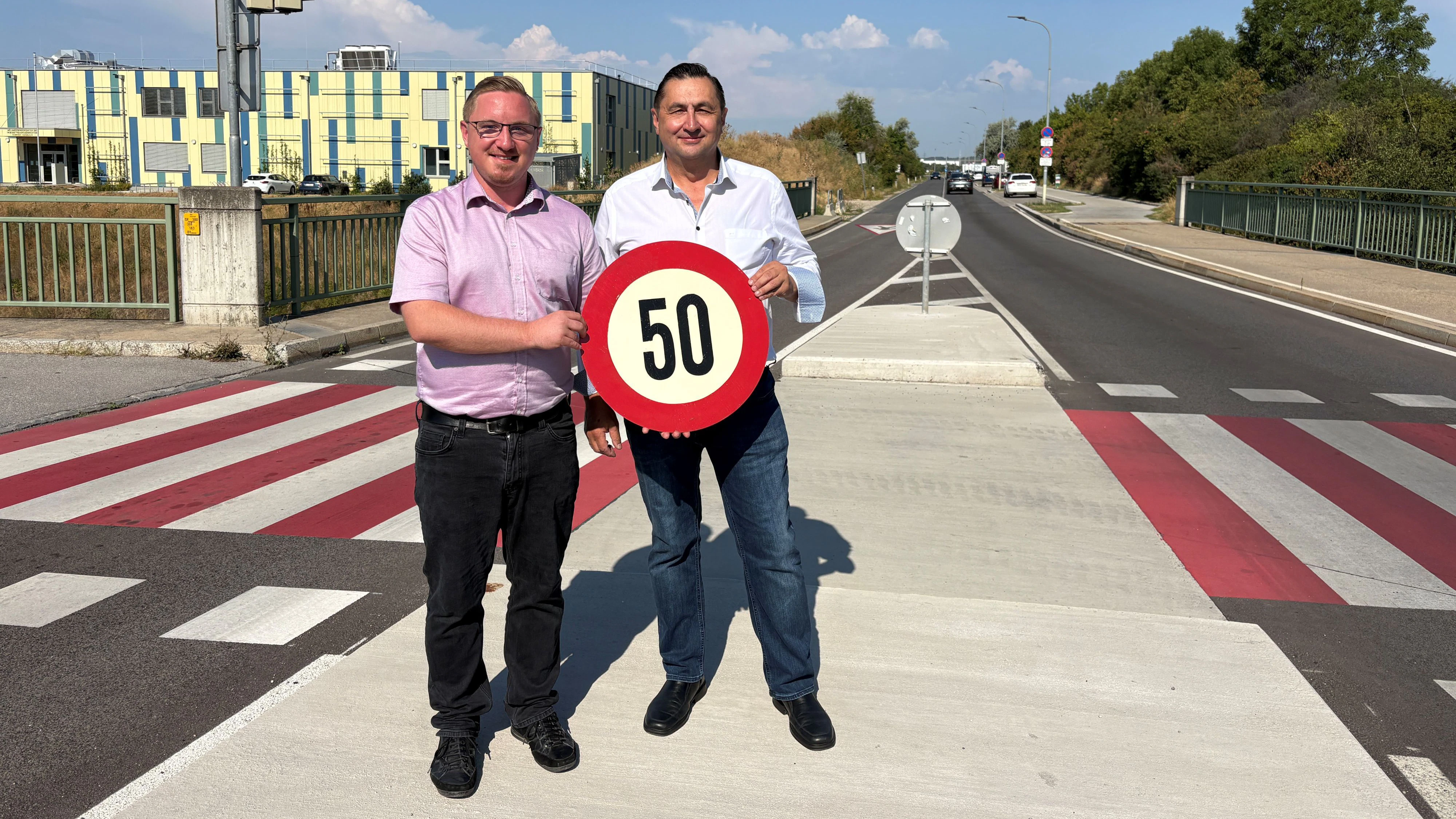 Heute.at - Nach Prüfung – Neue 50er-Zone in Schwechat