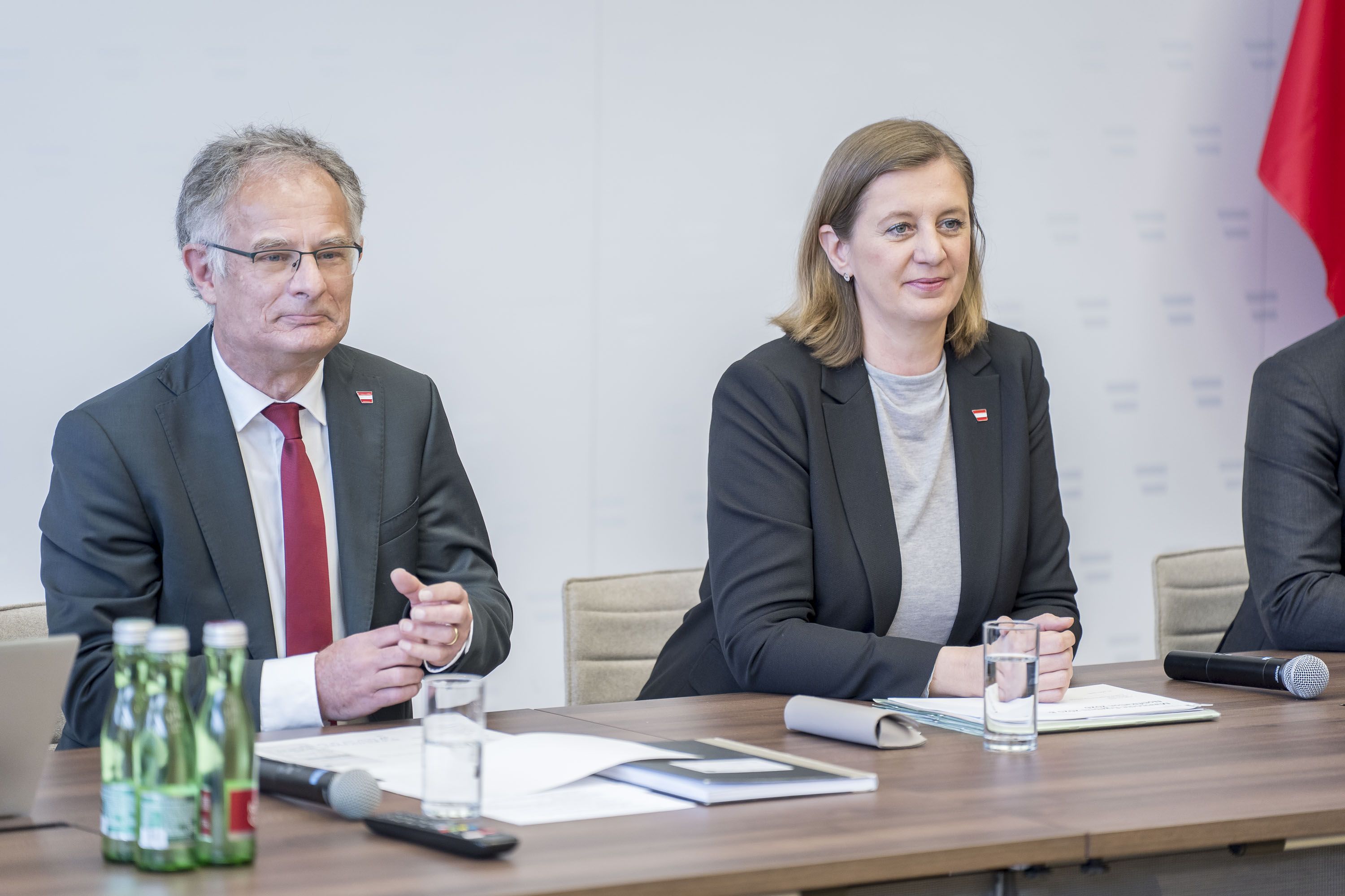 Finanzminister Markus Marterbauer und Finanzstaatssekretärin Barbara Eibinger-Miedl.