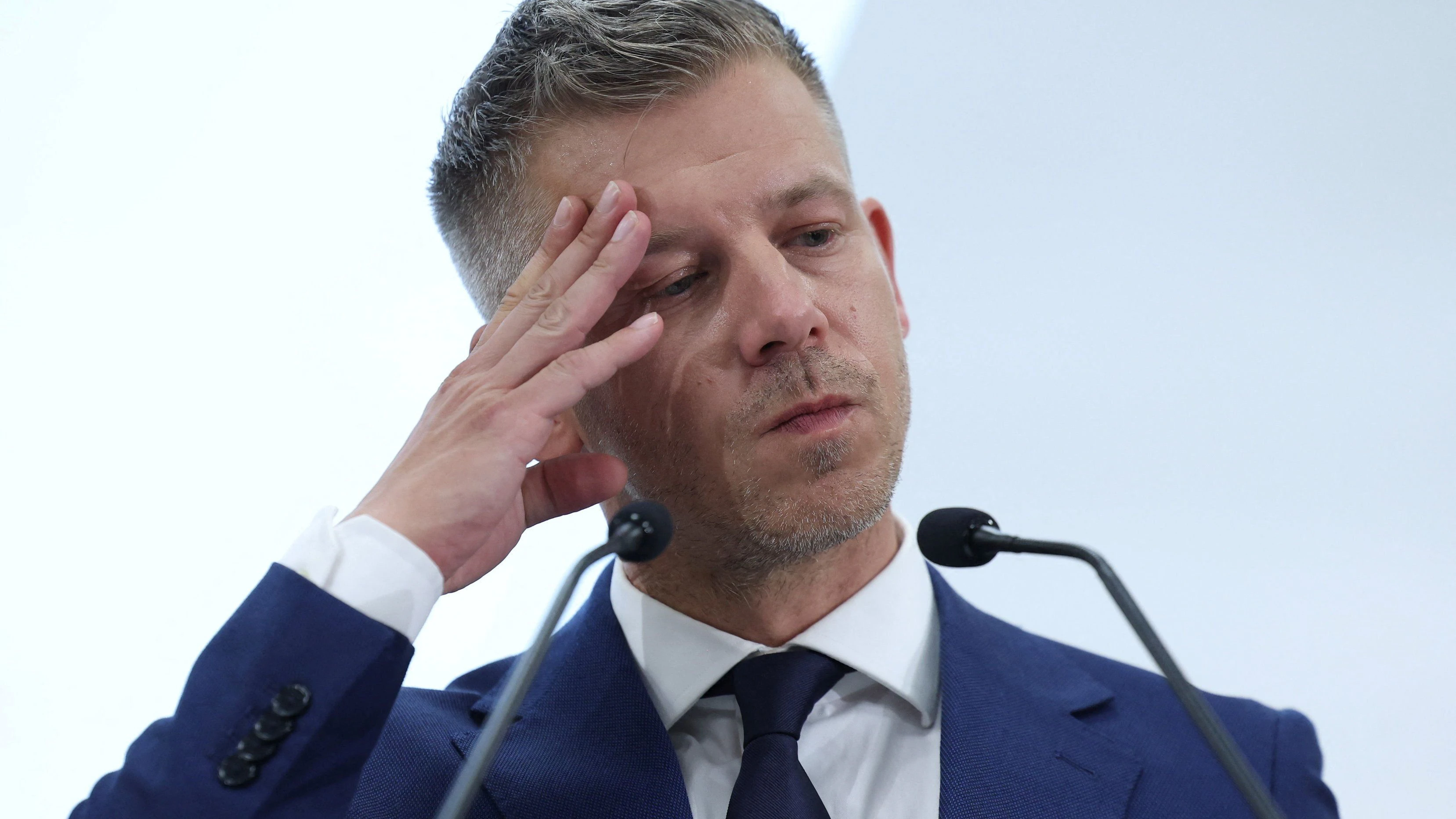 Peter Magyar bittet die ungarische Bevölkerung Strom zu sparen. 
