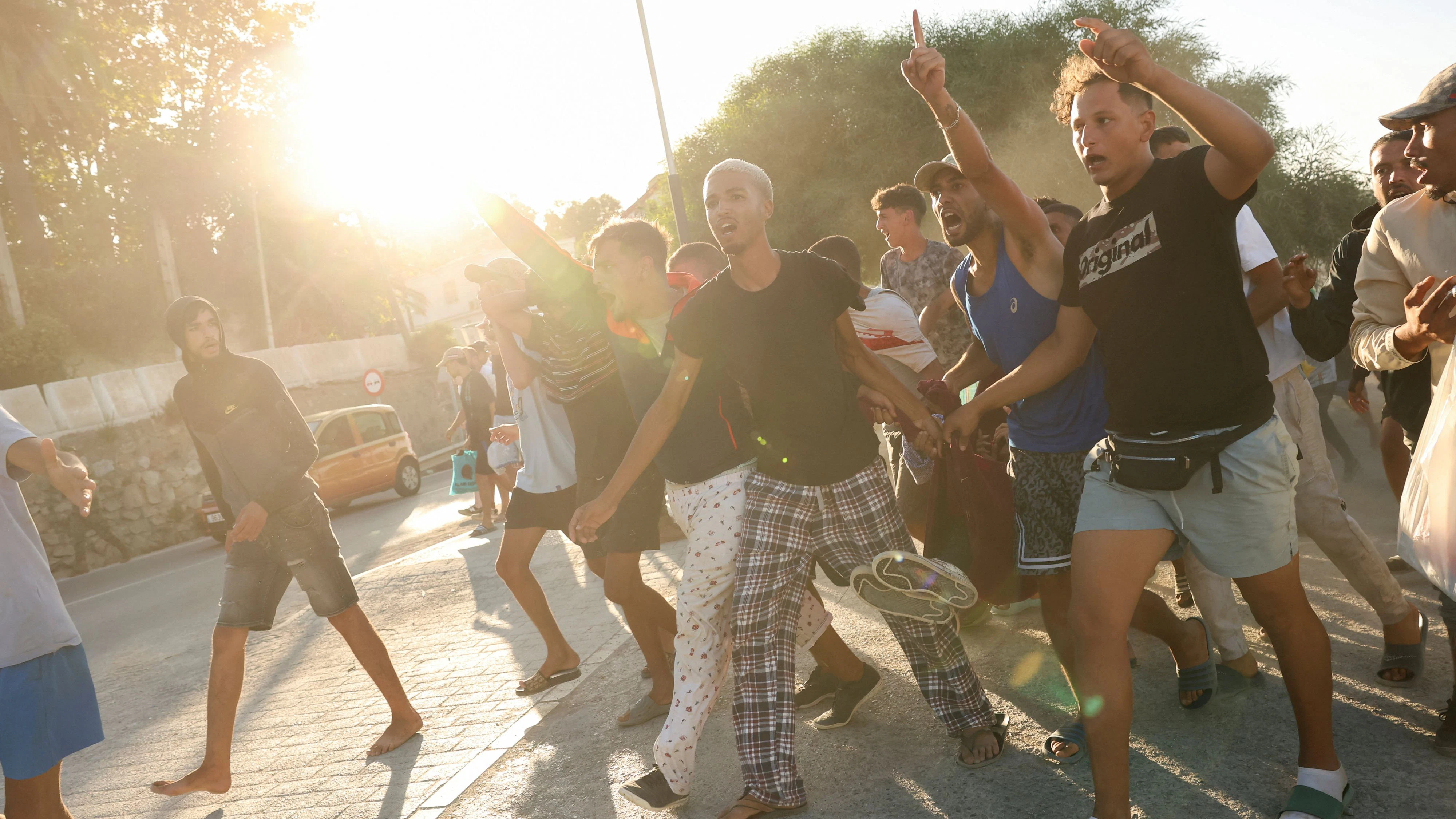 Heute.at - Tausende Migranten wollen jetzt nach Europa