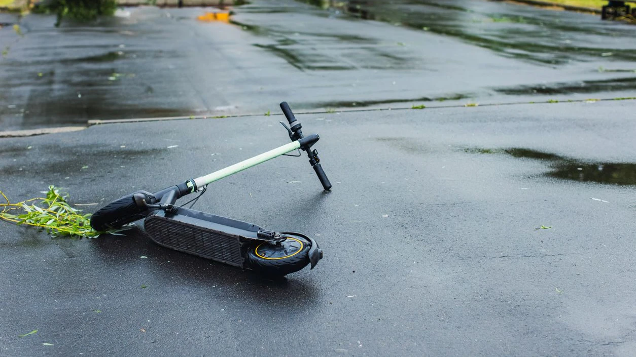 Heute.at - E-Scooter-Fahrer (24) verweigert nach Crash Alkotest