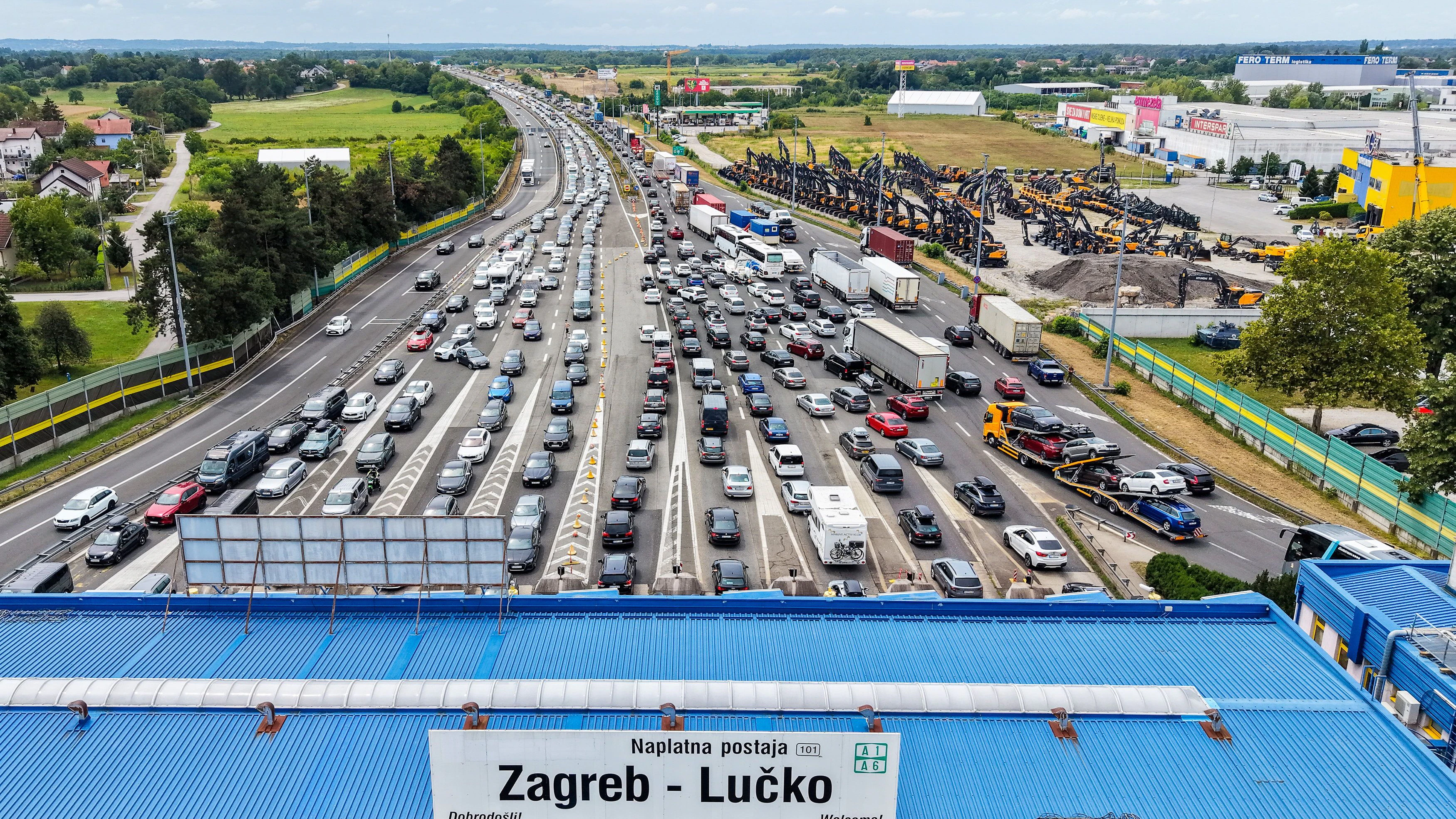 Heute.at - 25 Kilometer! Kroatien-Urlauber in Stau-Chaos gefangen