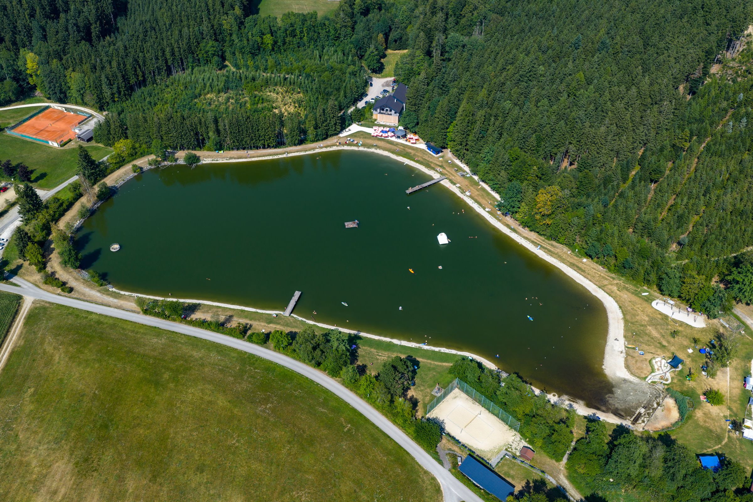 Ob der Badesee bald wieder geöffnet werden kann, lässt sich derzeit noch nicht sagen.