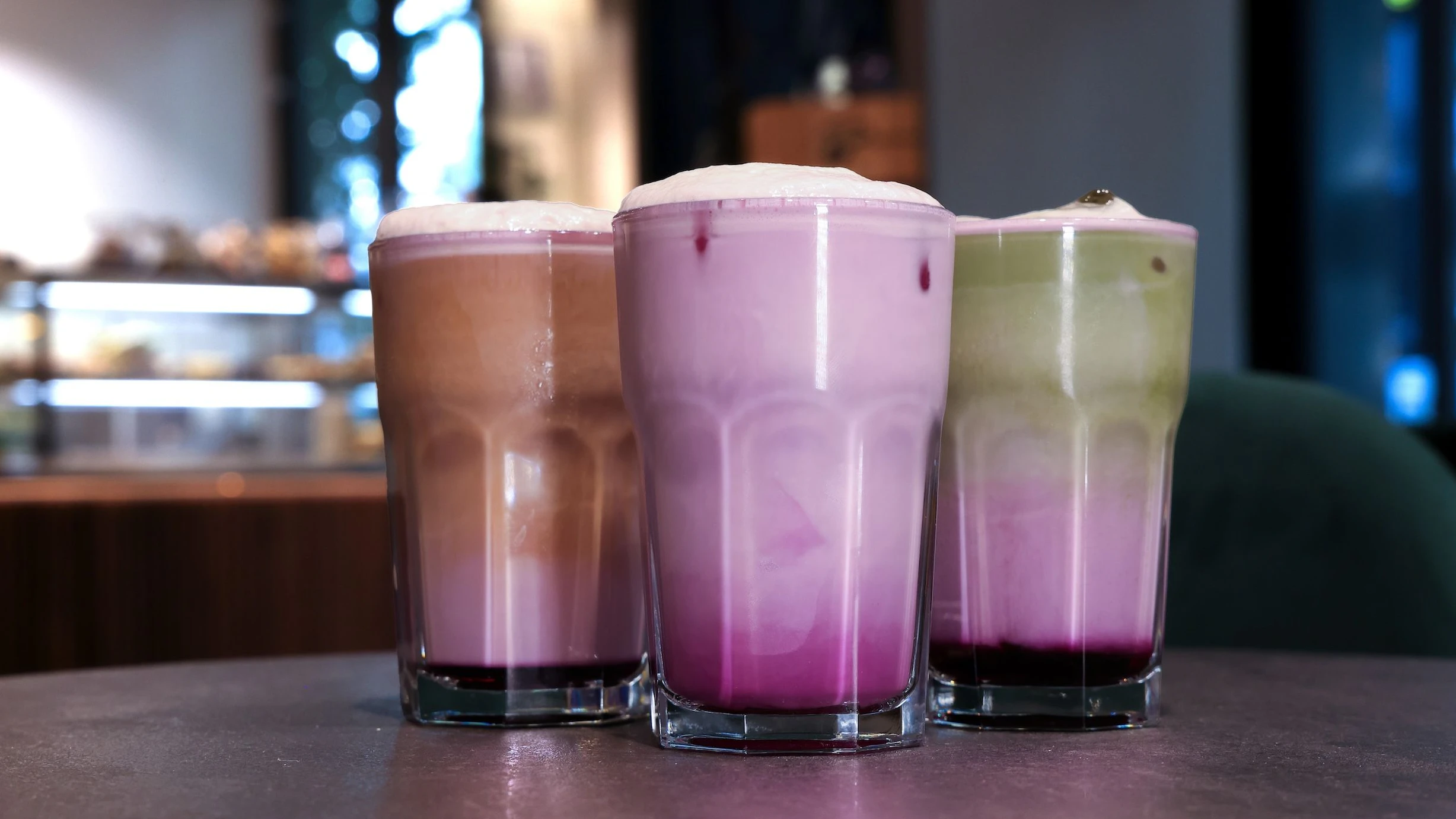 Heute.at - Violetter Hype: Jetzt setzt auch Tchibo auf Ube Latte