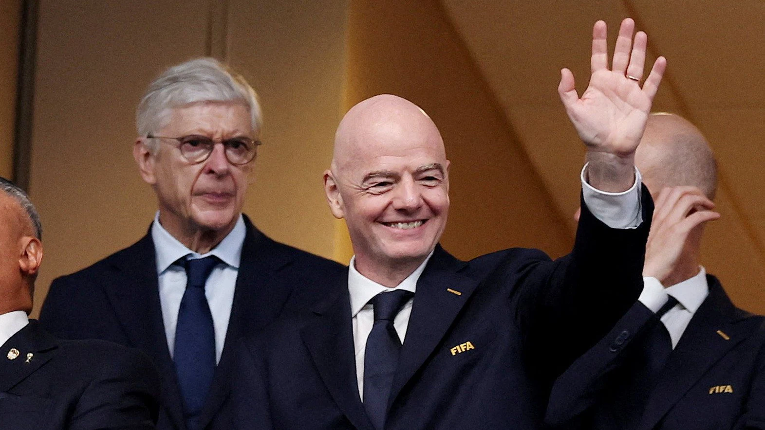 Heute.at - Sogar FIFA-Legende distanziert sich von Infantino