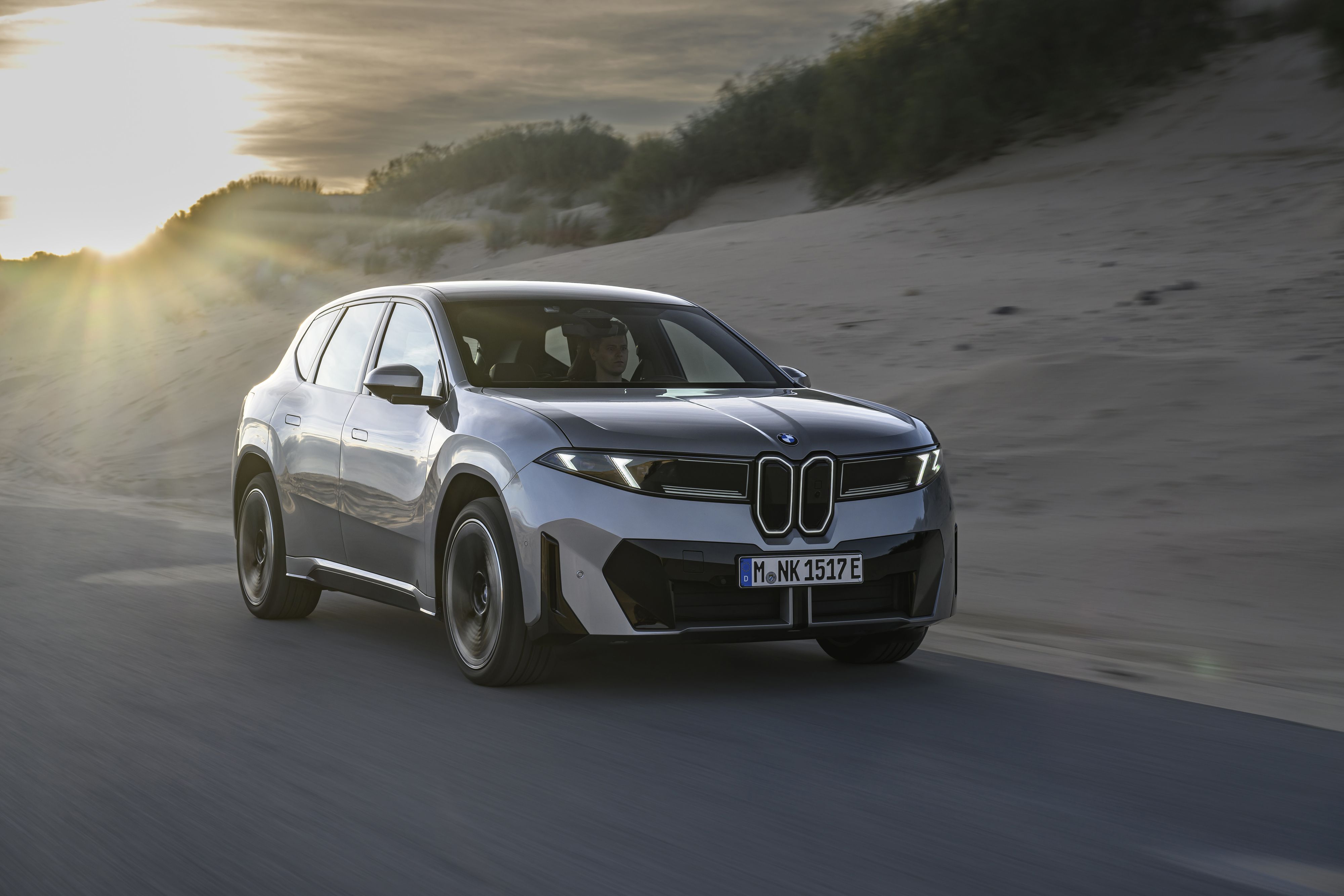 BMW räumt doppelt ab: Top-Note für zwei Ausführungen des iX3