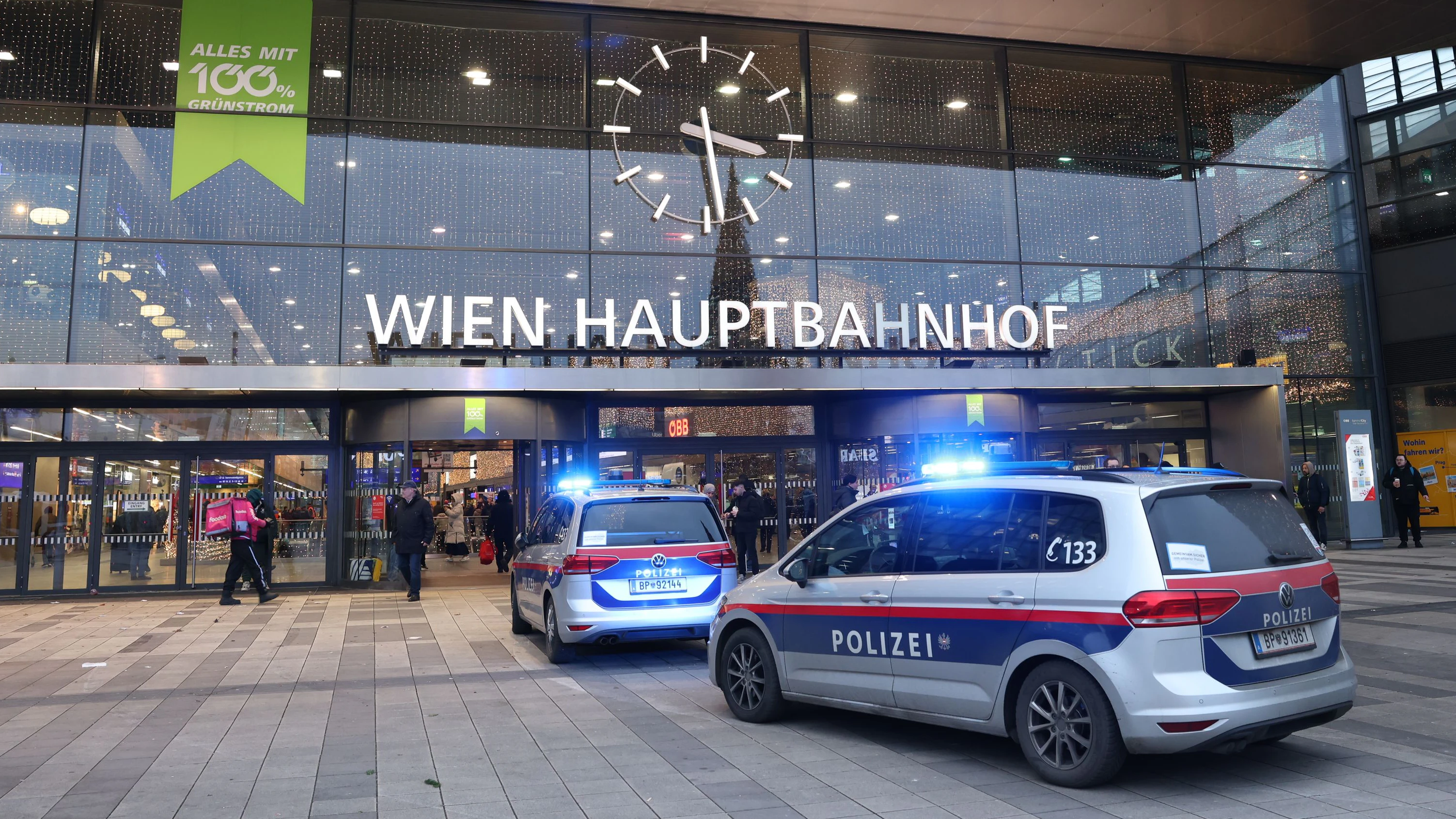 Heute.at - Großeinsatz! Messer-Attacke am Wiener Hauptbahnhof