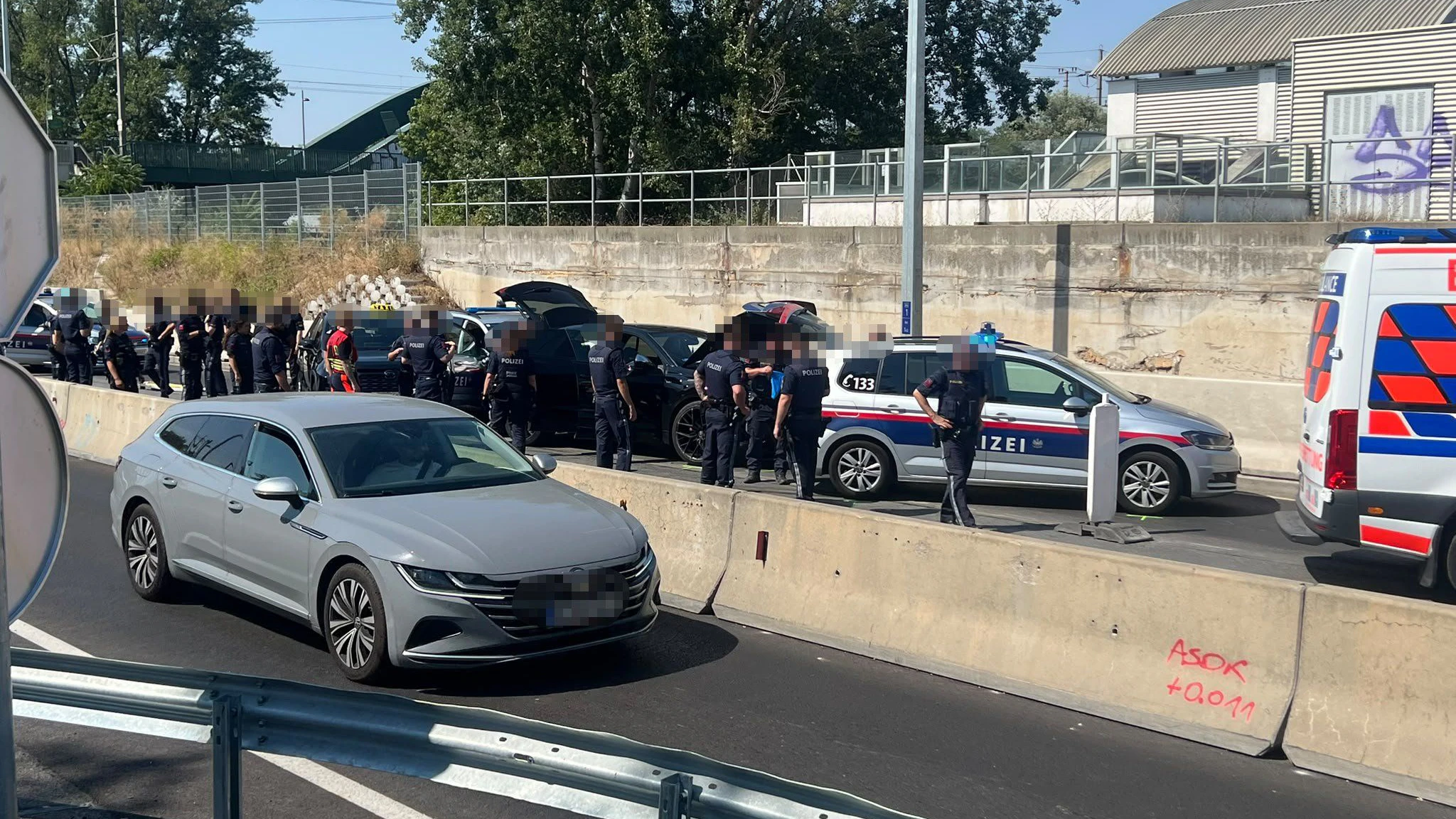 Festnahme: Großer Polizeieinsatz auf der A4 bei Alt Simmering