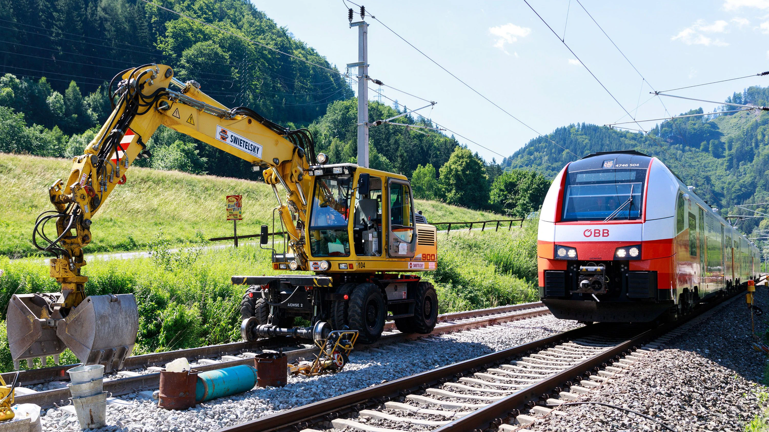 Heute.at - Pendler aufgepasst! Hier fährst du bald Bus statt Zug