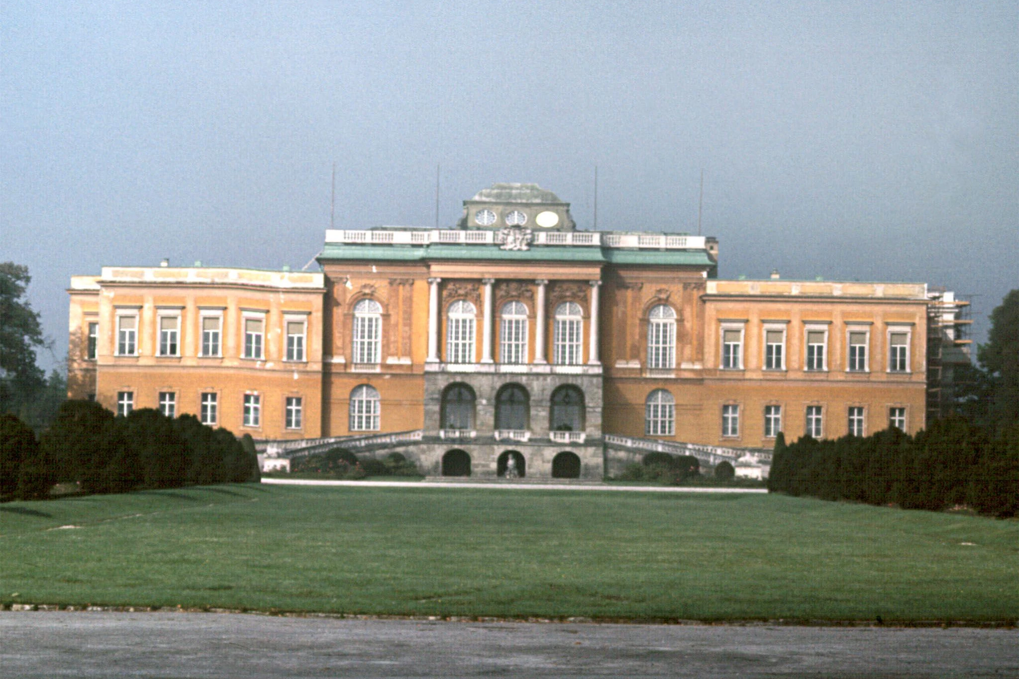 Schloss Kleßheim in der Stadt Salzburg: Wäre das Attentat auf Hitler hier erfolgreich gewesen, wie ein nun aufgetauchtes Dokument behauptet?