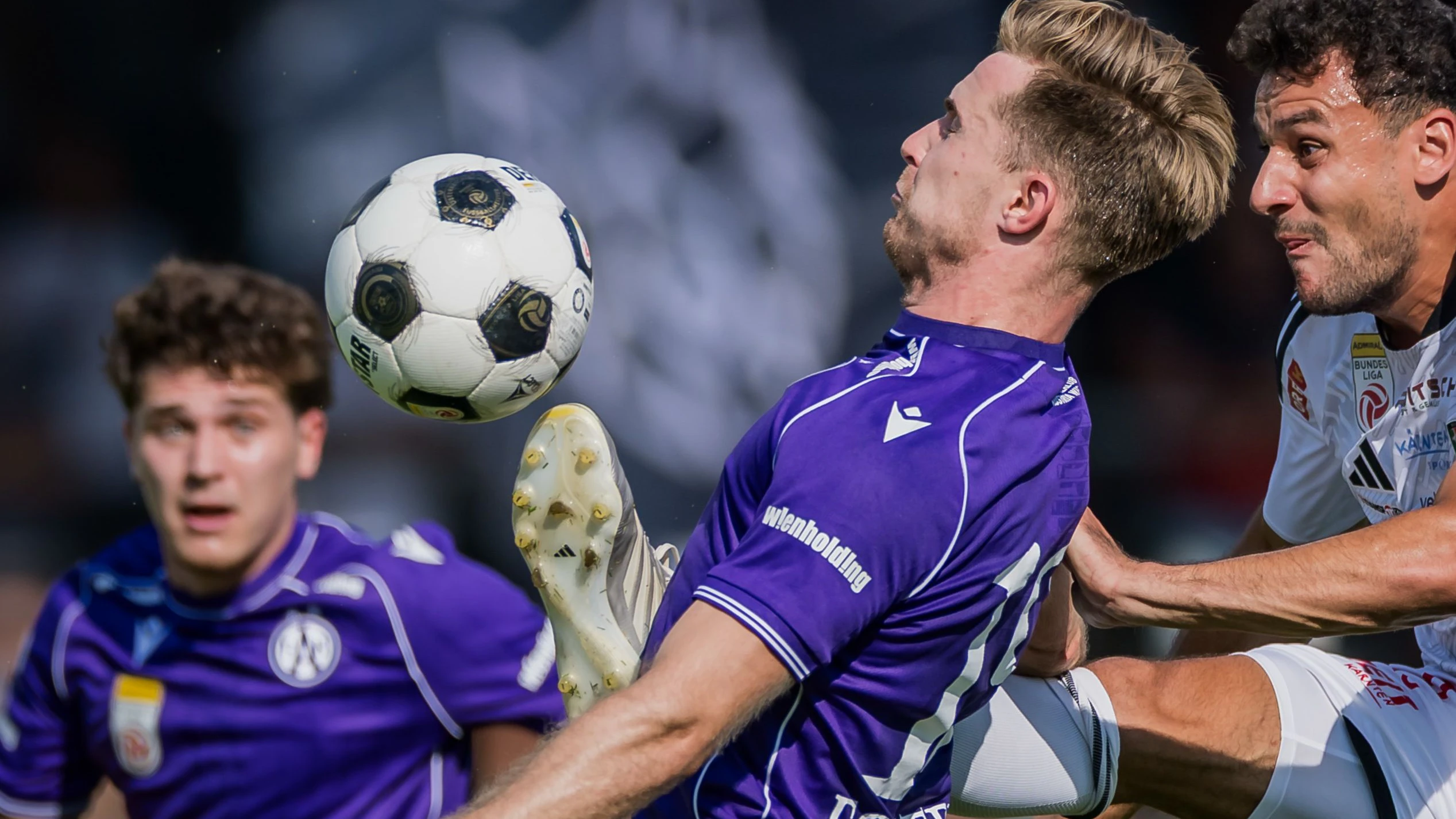 Heute.at - Austria flog ohne Stürmer-Star zum Europacup-Hit