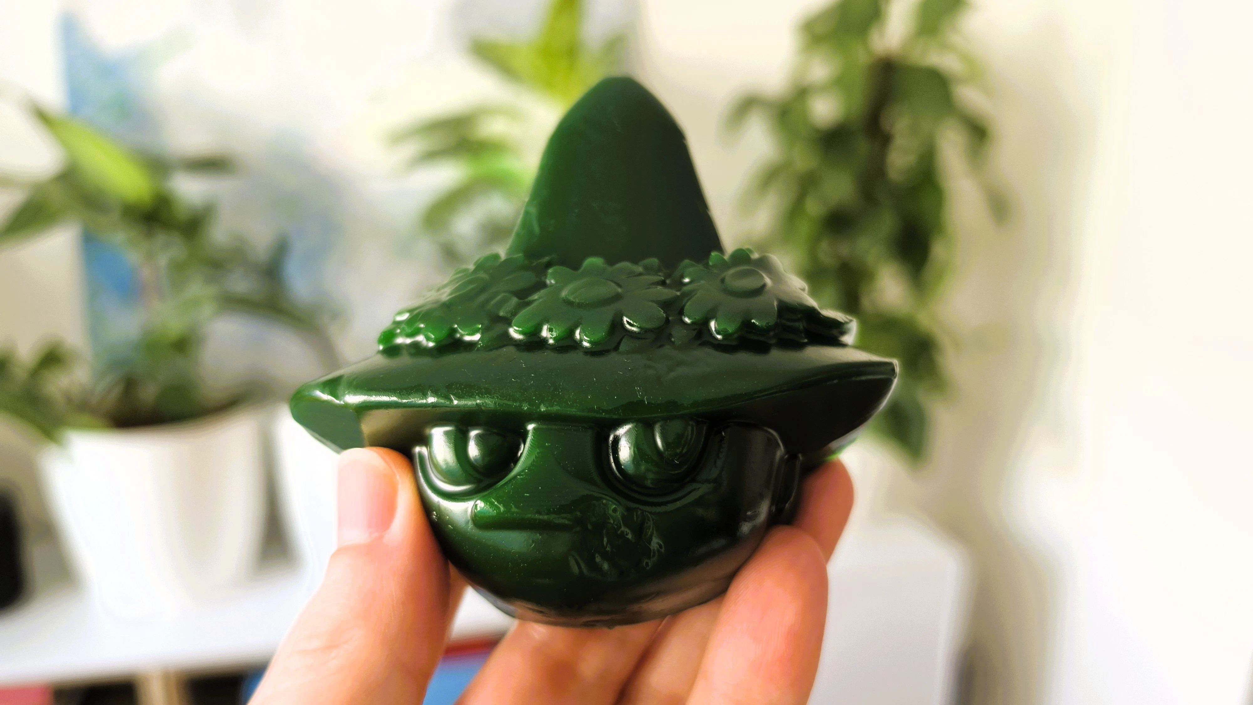 Eines der ungewöhnlichsten Produkte ist "Snufkin", ein weicher Shower Gummy.