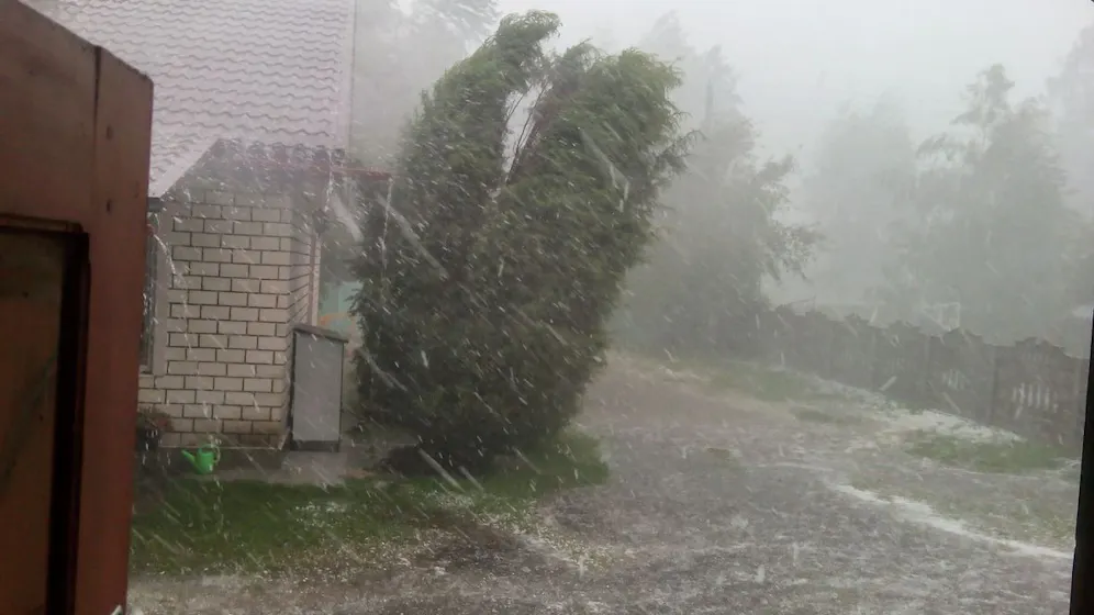 Heute.at - Neue Karte zeigt, wo jetzt kräftige Unwetter toben