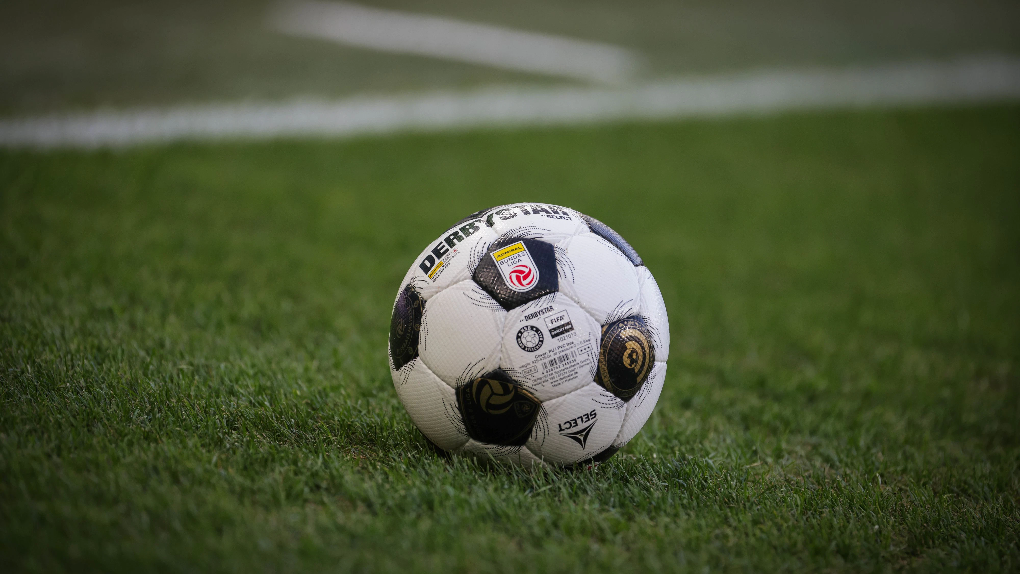 Heute.at - Vier Bundesliga-Klubs wollen Spiele verschieben
