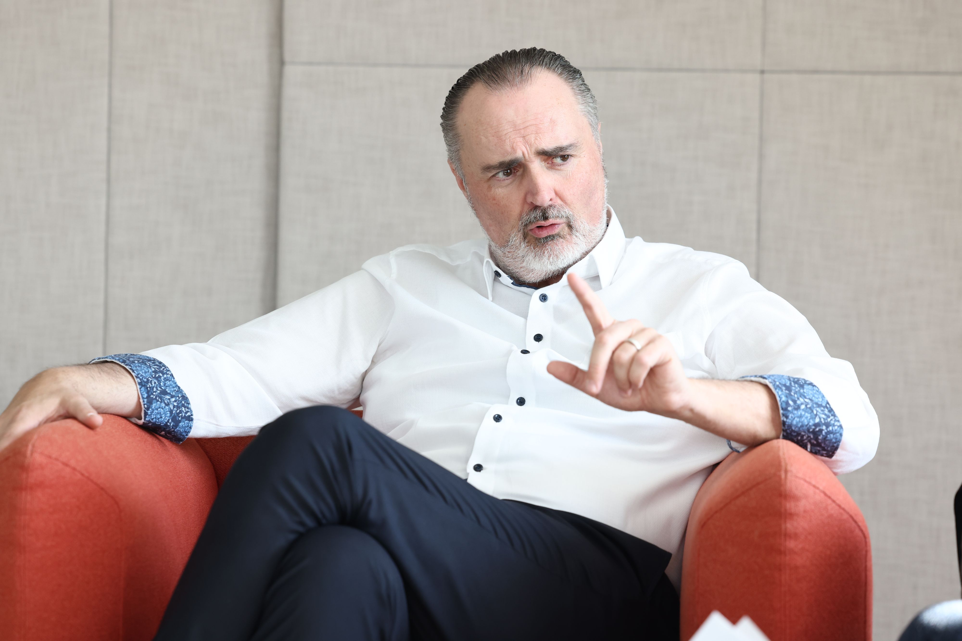 Burgenlands Landeshauptmann Hans Peter Doskozil übt scharfe Kritik an der SPÖ und Parteichef Andreas Babler.