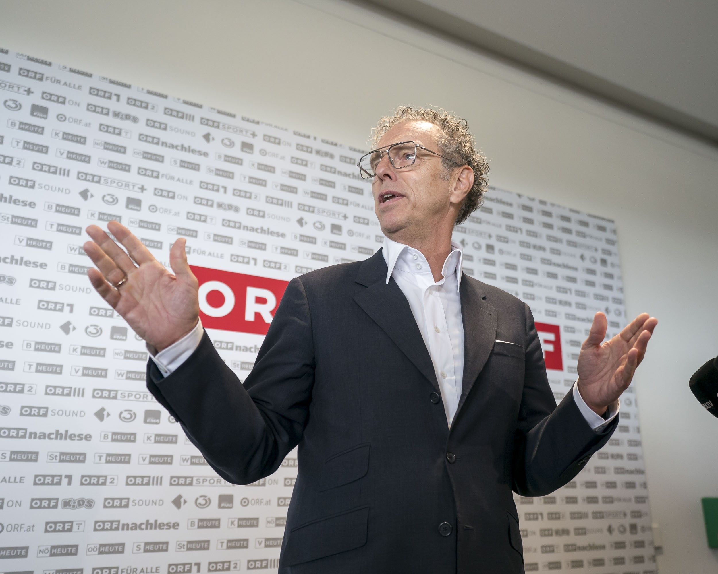 Die Ermittlungen gegen ORF-Stitungsrat Heinz Lederer sorgen für politischen Wirbel.