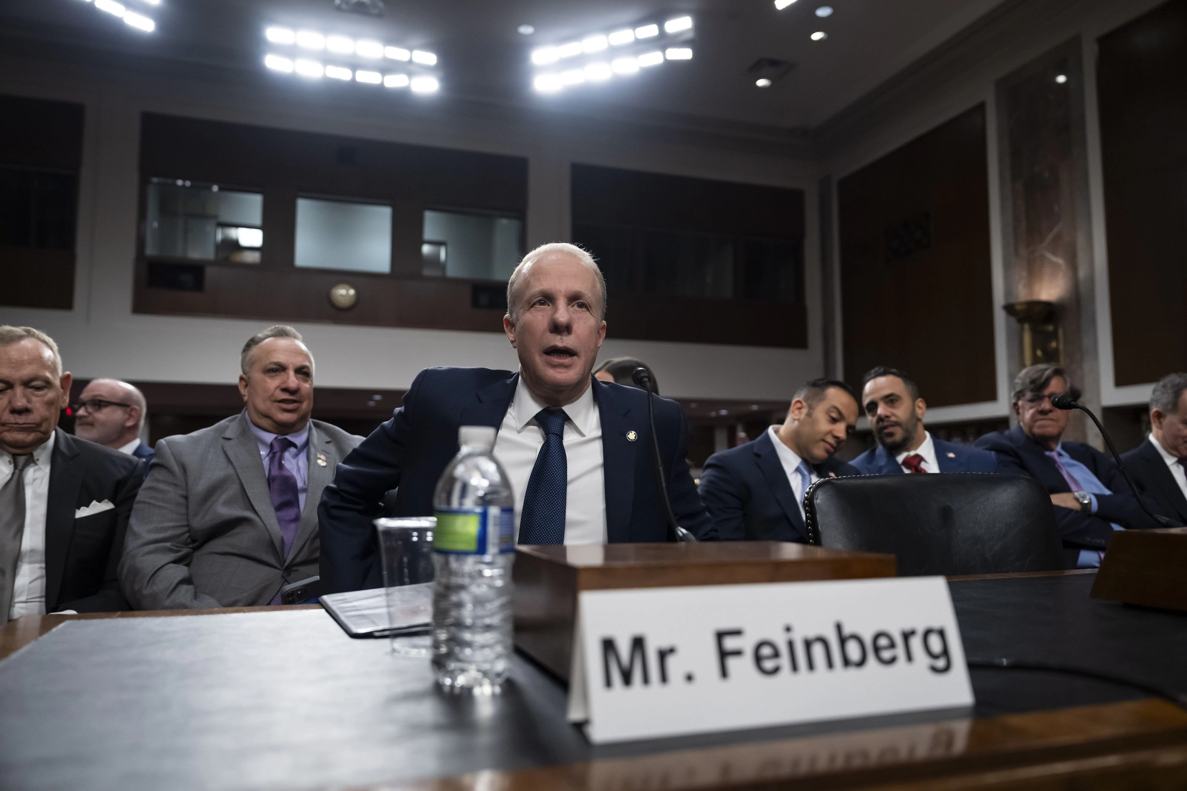 Unter Druck: der Stellvertretende Verteidigungsminister Stephen Feinberg bei einer Anhörung vor einem Kongressausschuss